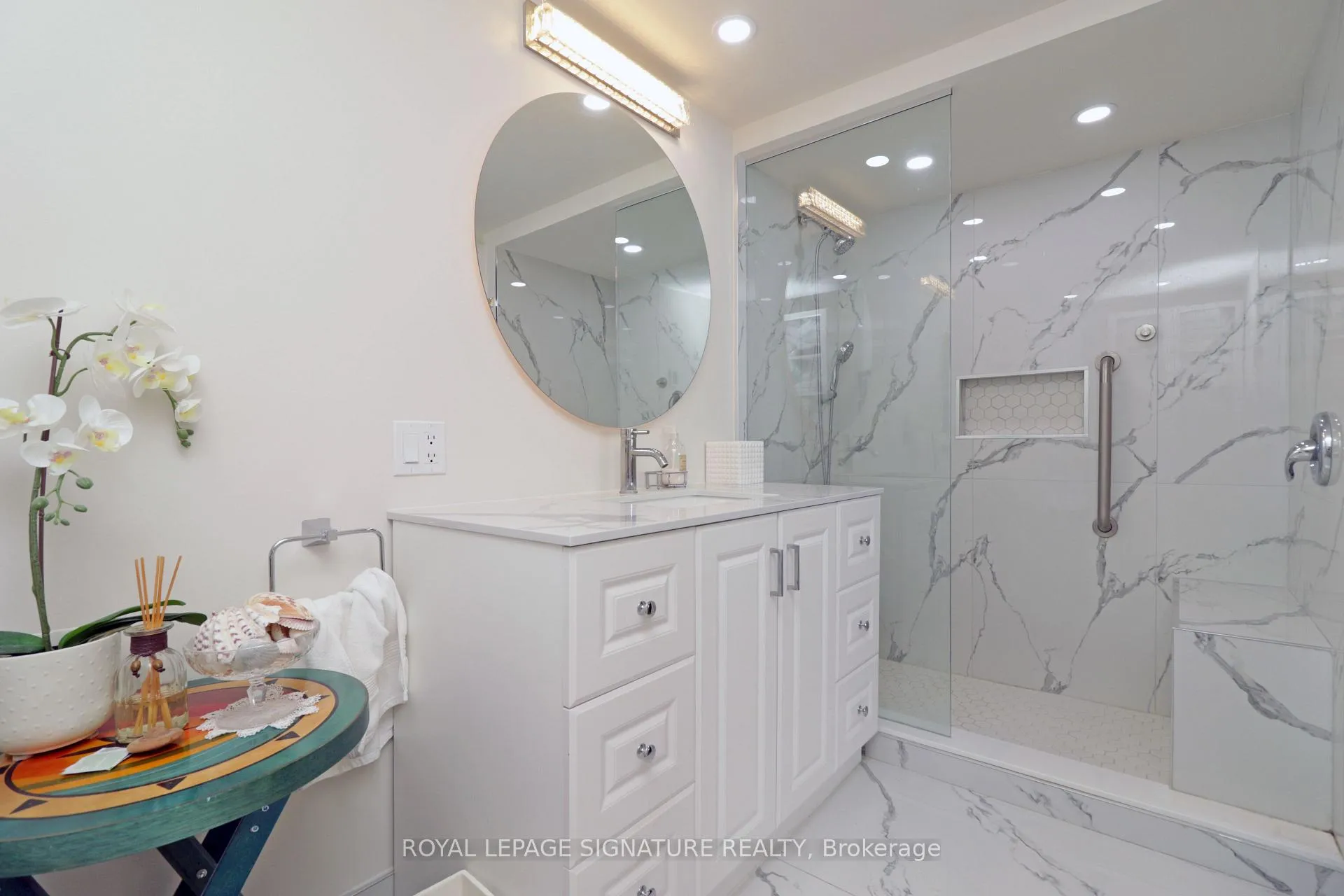 Photo 21 of Unit 1004, 65 Ellen Street, Barrie, City Centre — HOMEH