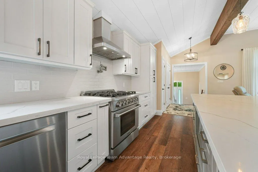 Photo 15 of 17 Hunter Drive, Seguin — HOMEH