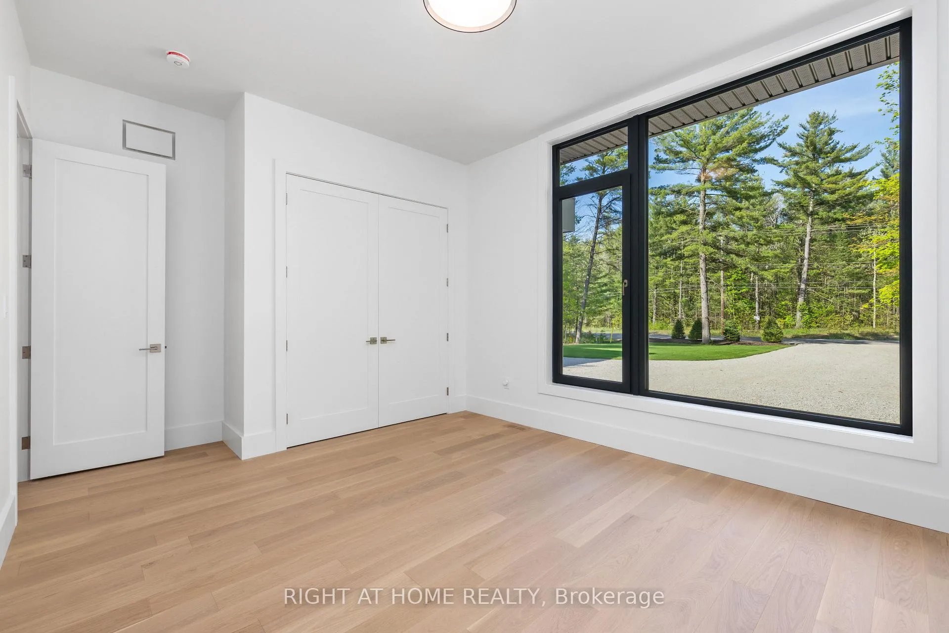 Photo 13 of 1318 Tiny Beaches Rd S, Tiny, Rural Tiny — HOMEH