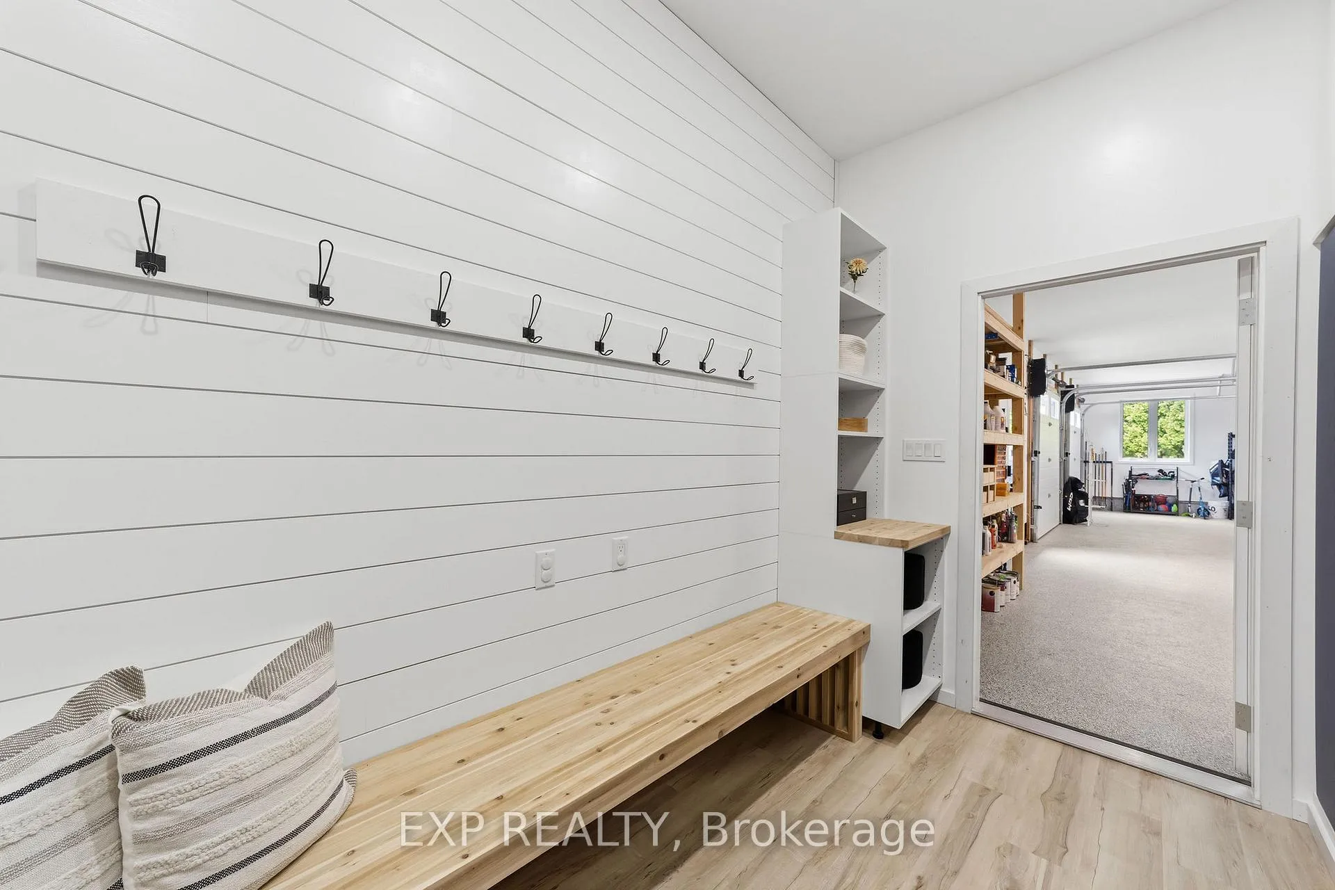 Photo 11 of 128 Brookfield Street, Middlesex Centre, Denfield — HOMEH