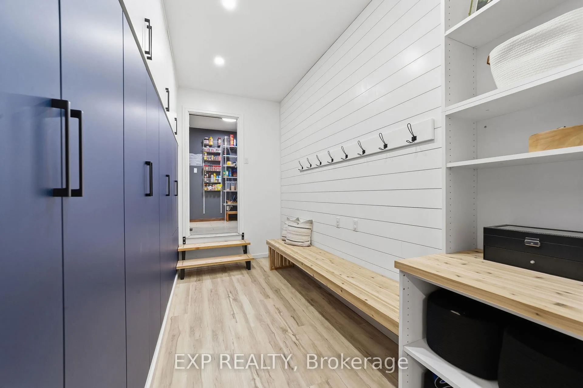 Photo 13 of 128 Brookfield Street, Middlesex Centre, Denfield — HOMEH