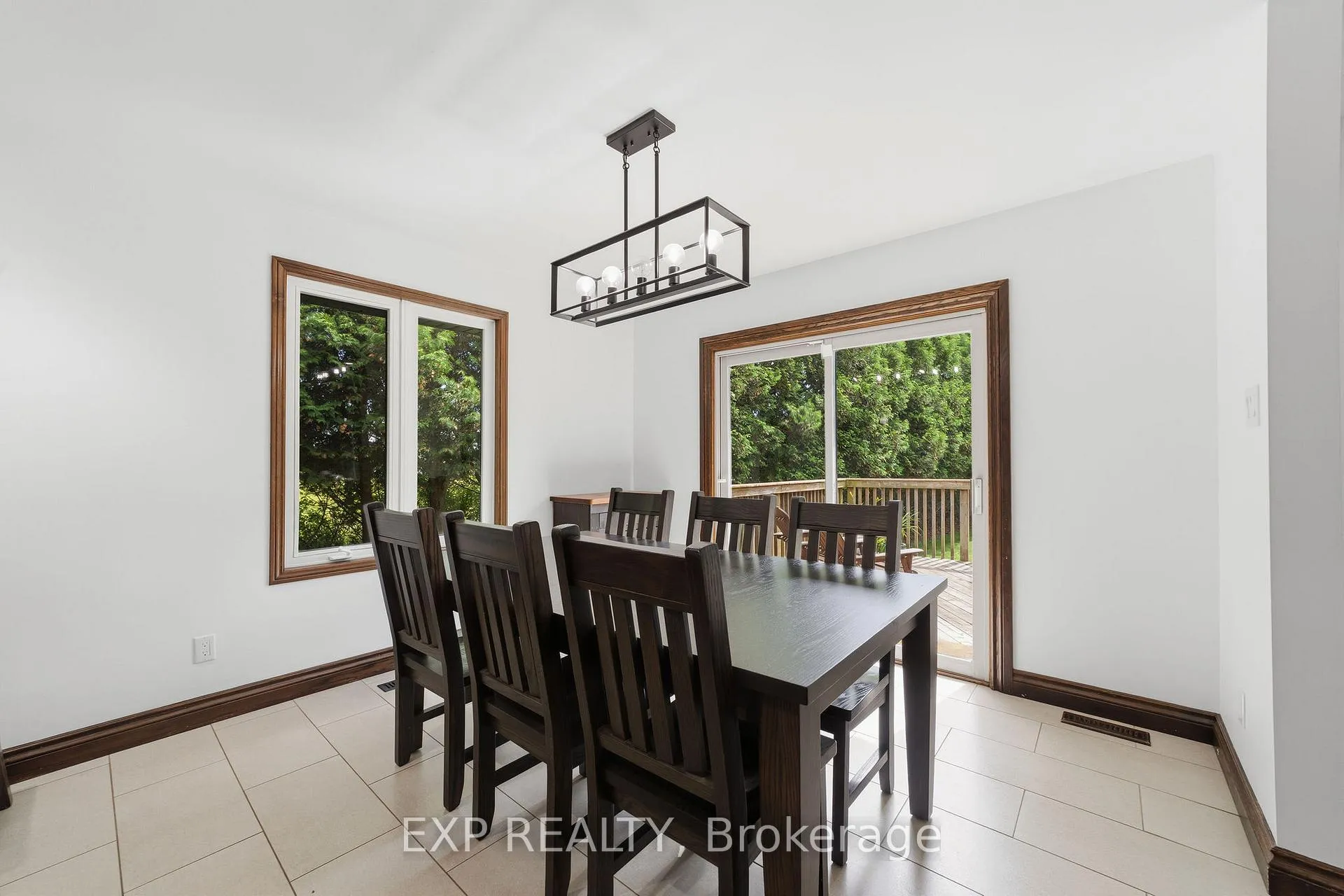 Photo 16 of 128 Brookfield Street, Middlesex Centre, Denfield — HOMEH