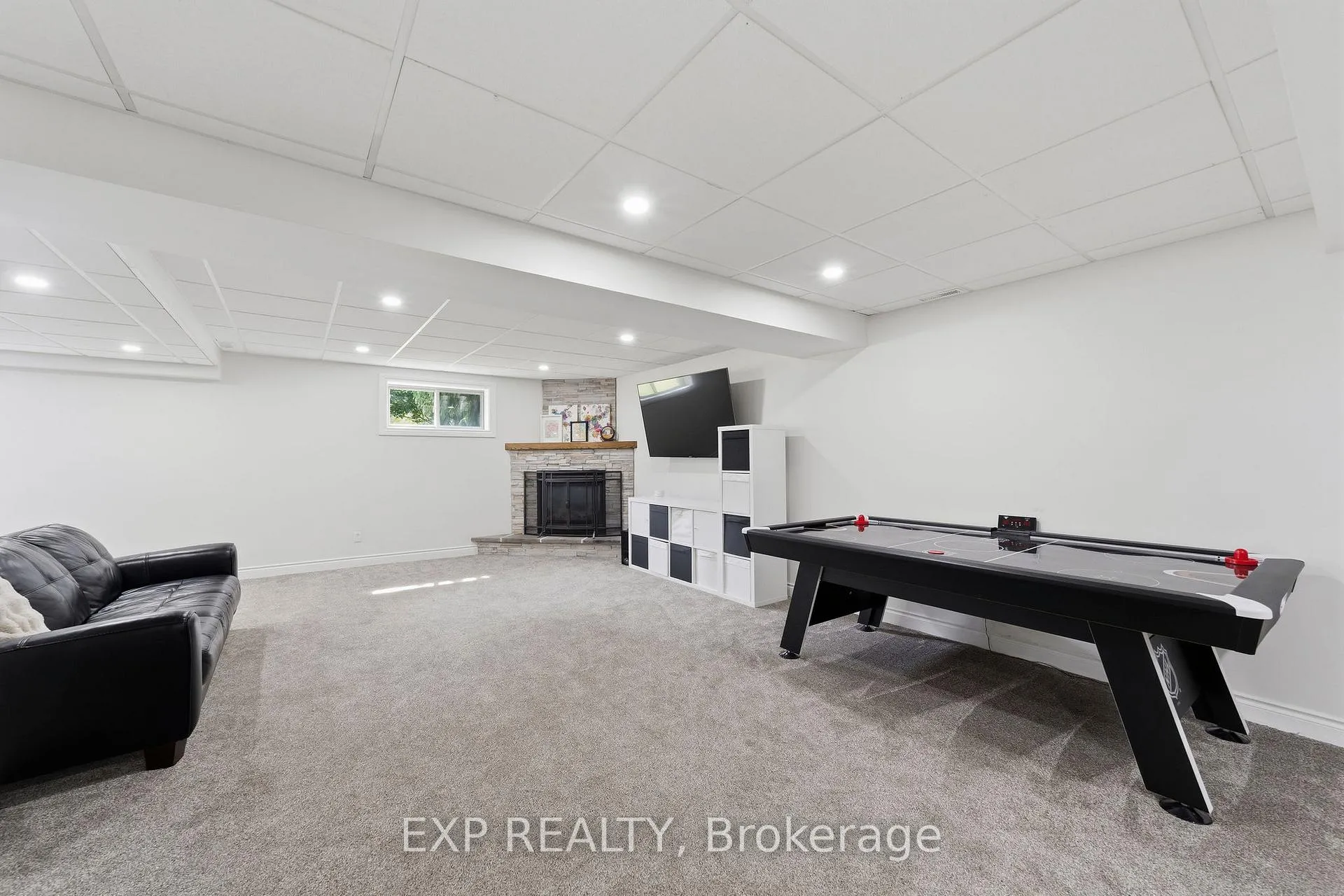Photo 24 of 128 Brookfield Street, Middlesex Centre, Denfield — HOMEH