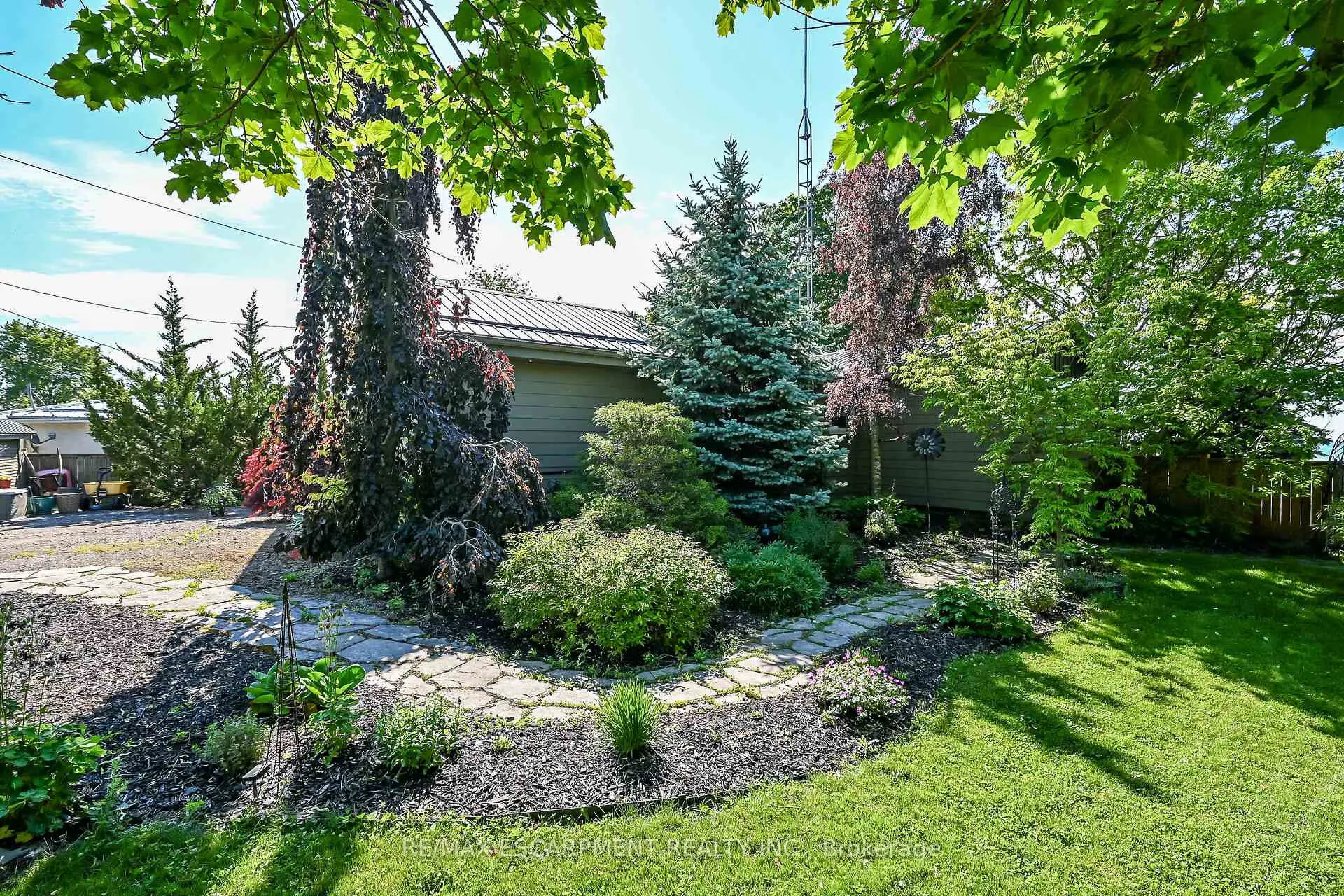 Photo 5 of 108 Lakeside Drive, Haldimand — HOMEH
