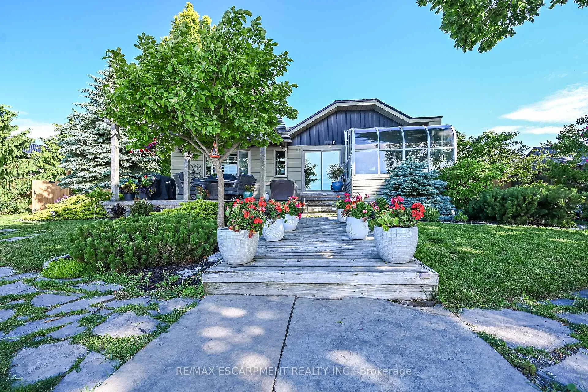 Photo 36 of 108 Lakeside Drive, Haldimand — HOMEH