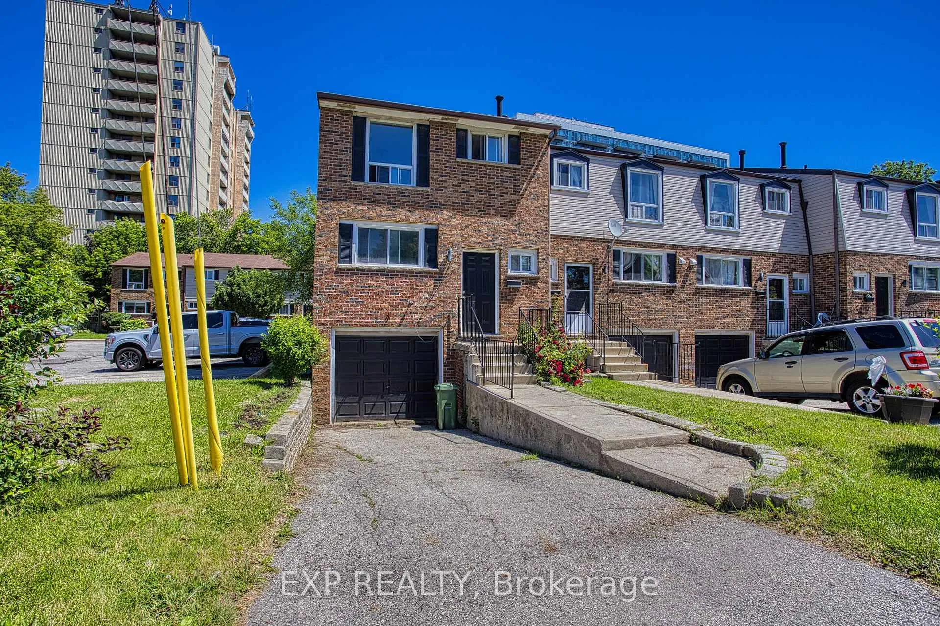 Photo 2 of Unit 85, 75 Berkindale Drive, Hamilton, Riverdale — HOMEH
