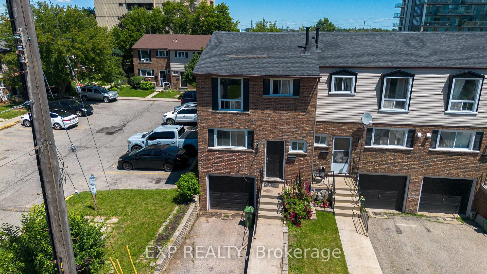 Photo 3 of Unit 85, 75 Berkindale Drive, Hamilton, Riverdale — HOMEH