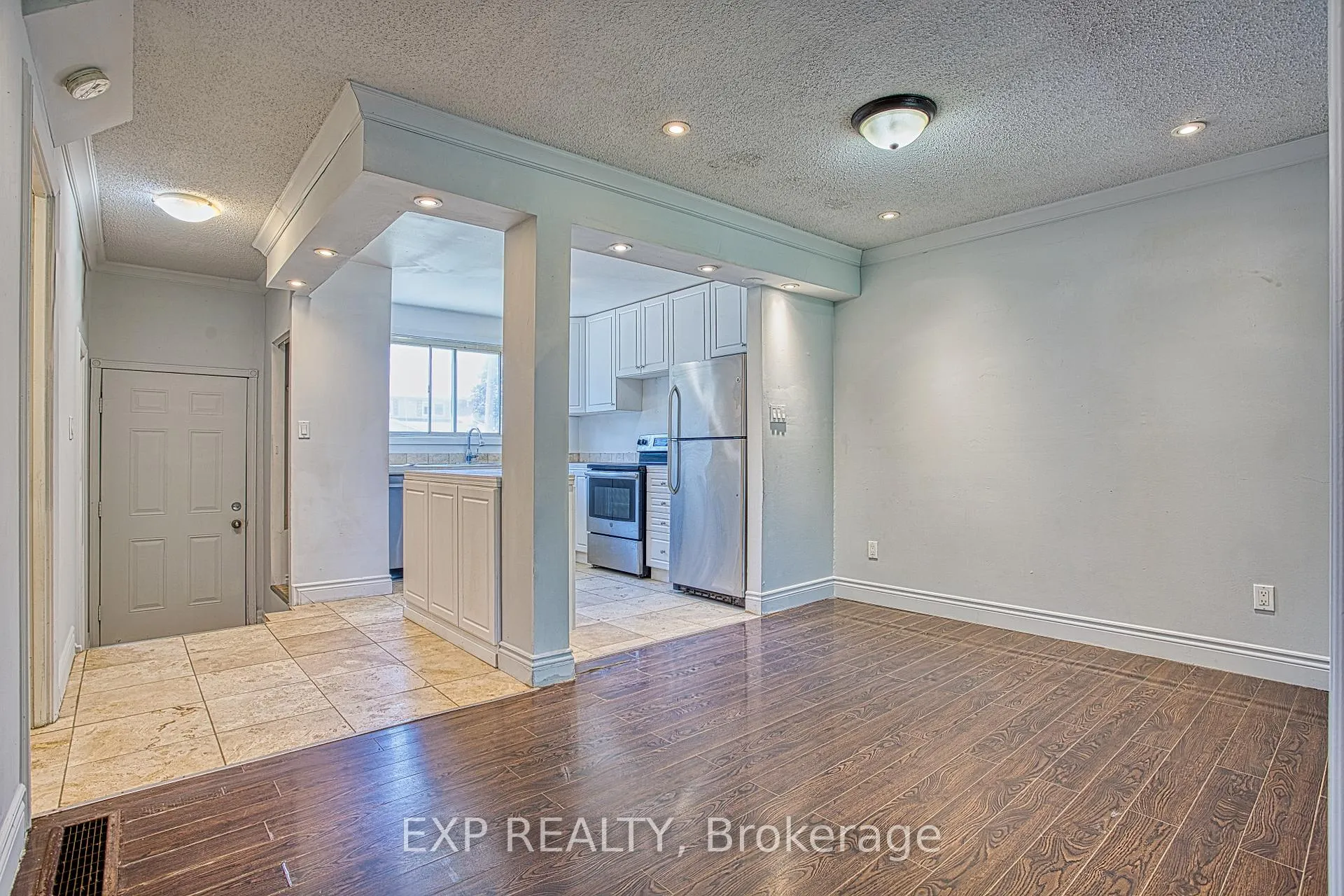 Photo 12 of Unit 85, 75 Berkindale Drive, Hamilton, Riverdale — HOMEH