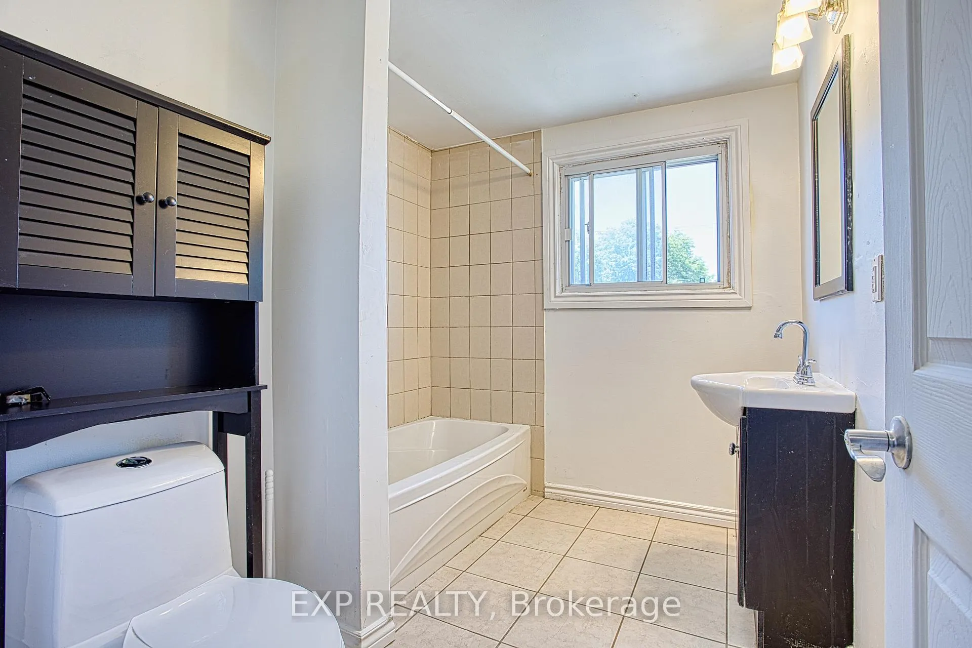 Photo 18 of Unit 85, 75 Berkindale Drive, Hamilton, Riverdale — HOMEH