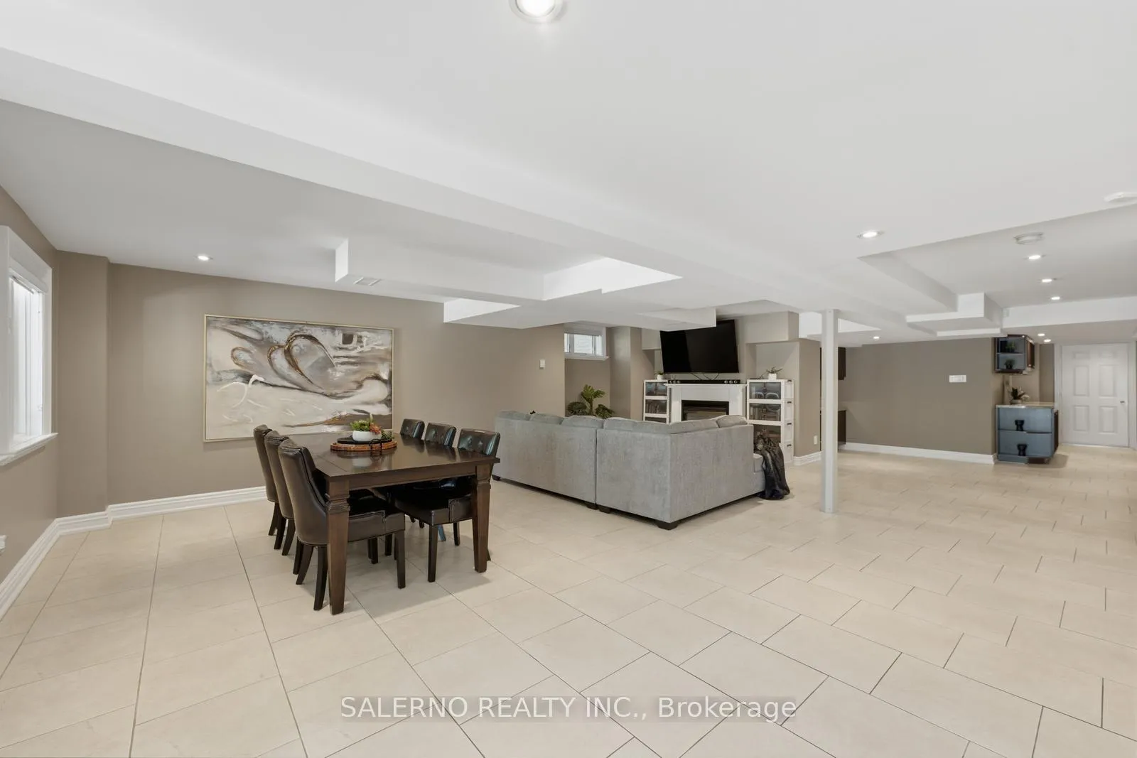 Photo 32 of 226 Deerchase Circle, Vaughan, Islington Woods — HOMEH