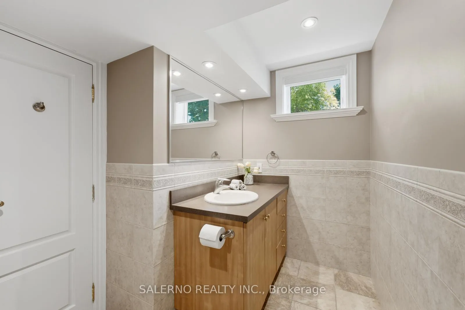 Photo 37 of 226 Deerchase Circle, Vaughan, Islington Woods — HOMEH