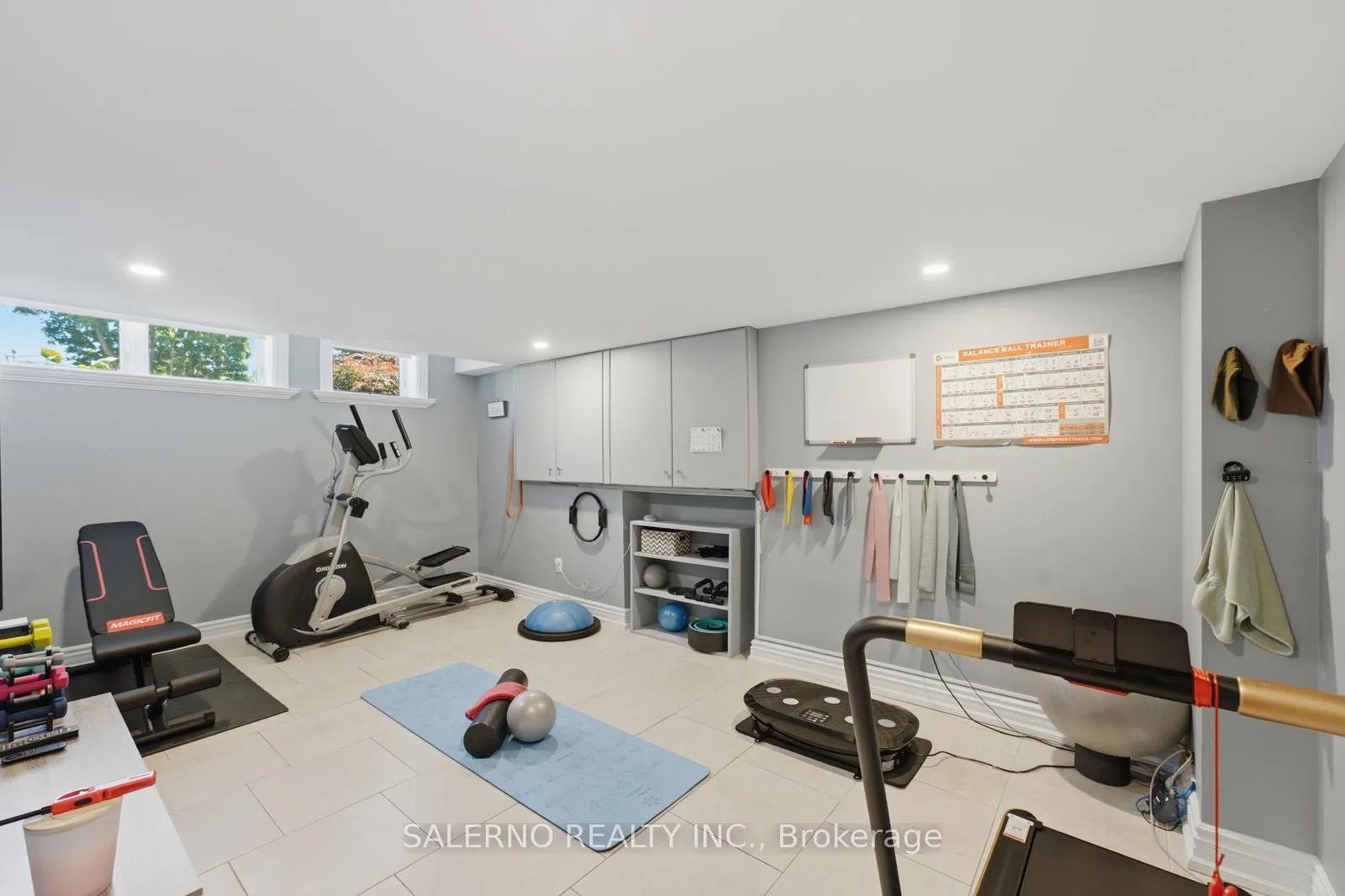 Photo 38 of 226 Deerchase Circle, Vaughan, Islington Woods — HOMEH