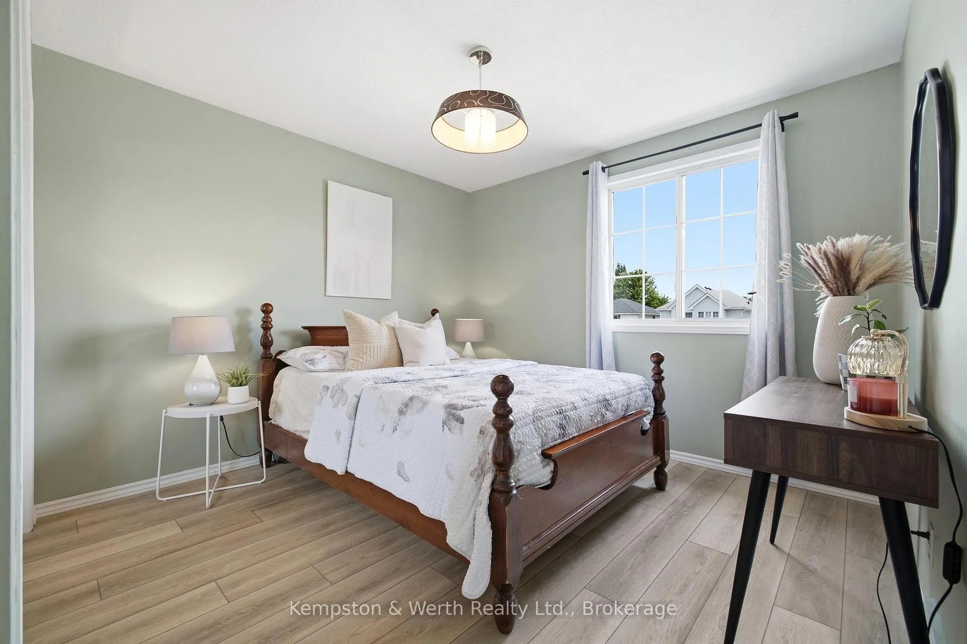 Photo 25 of 770 Brock Street, North Perth, Listowel — HOMEH