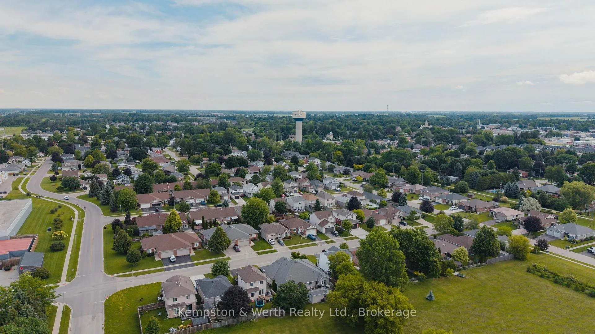 Photo 45 of 770 Brock Street, North Perth, Listowel — HOMEH