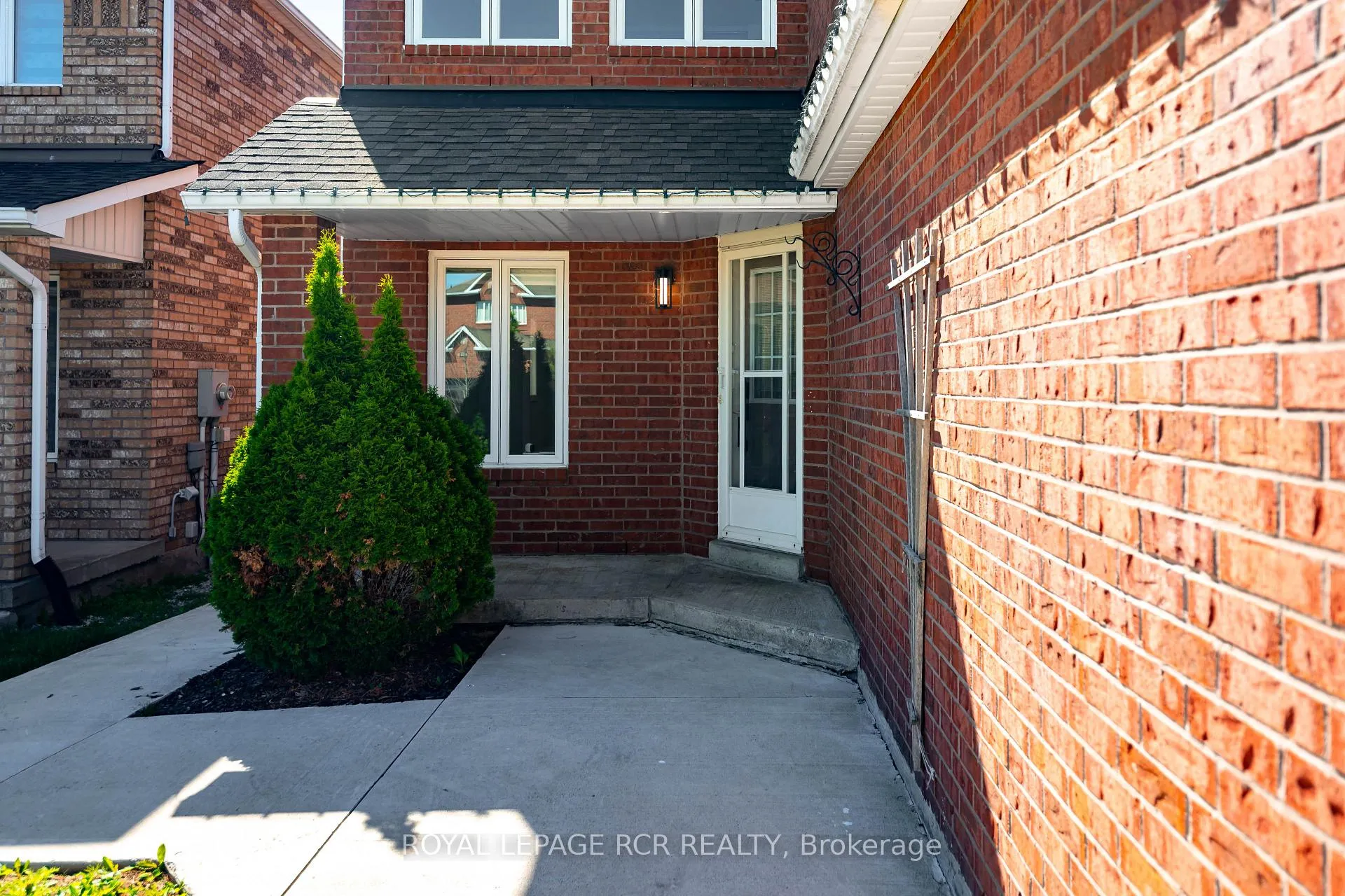 Photo 2 of 367 Marshall Crescent, Orangeville — HOMEH