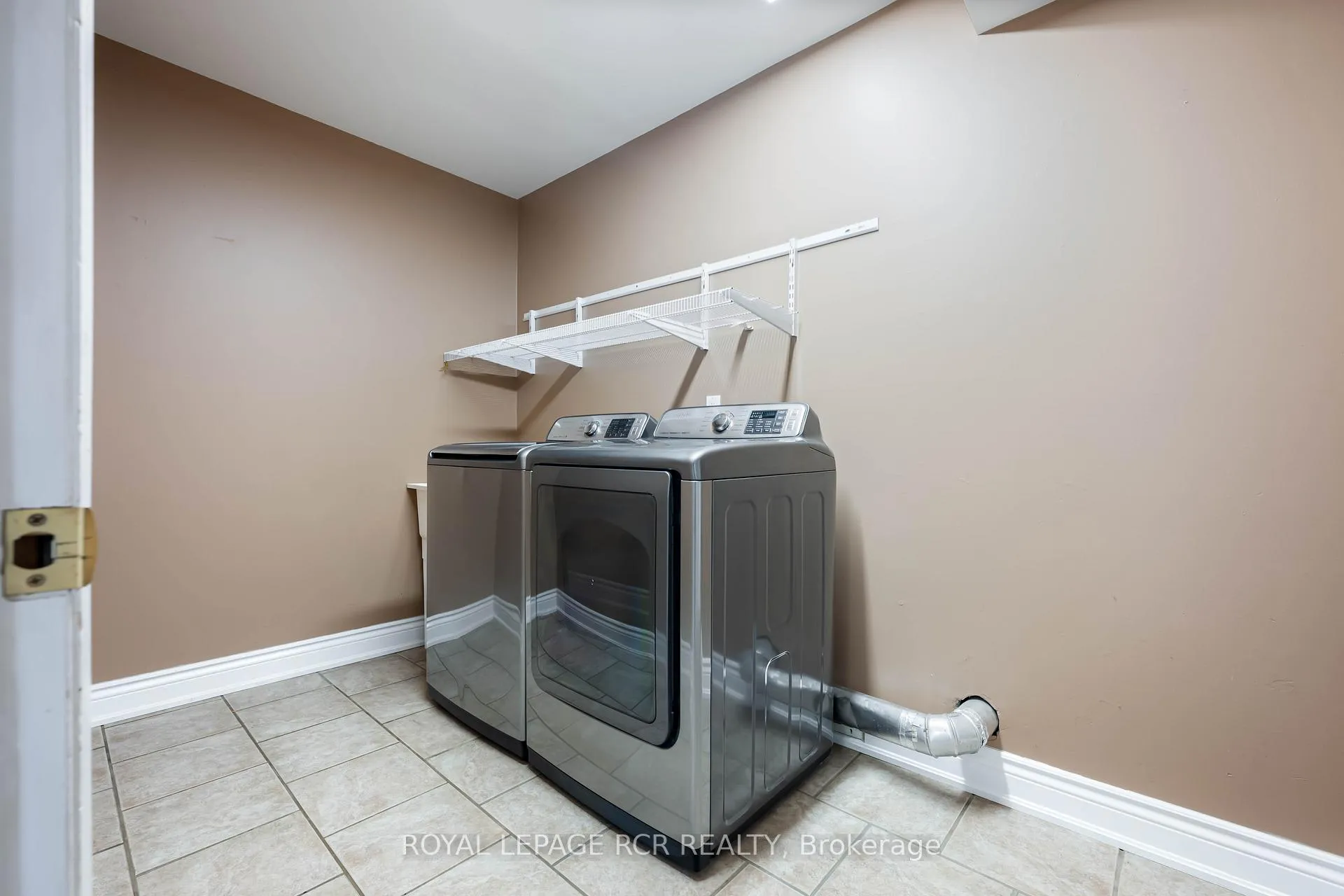 Photo 5 of 367 Marshall Crescent, Orangeville — HOMEH