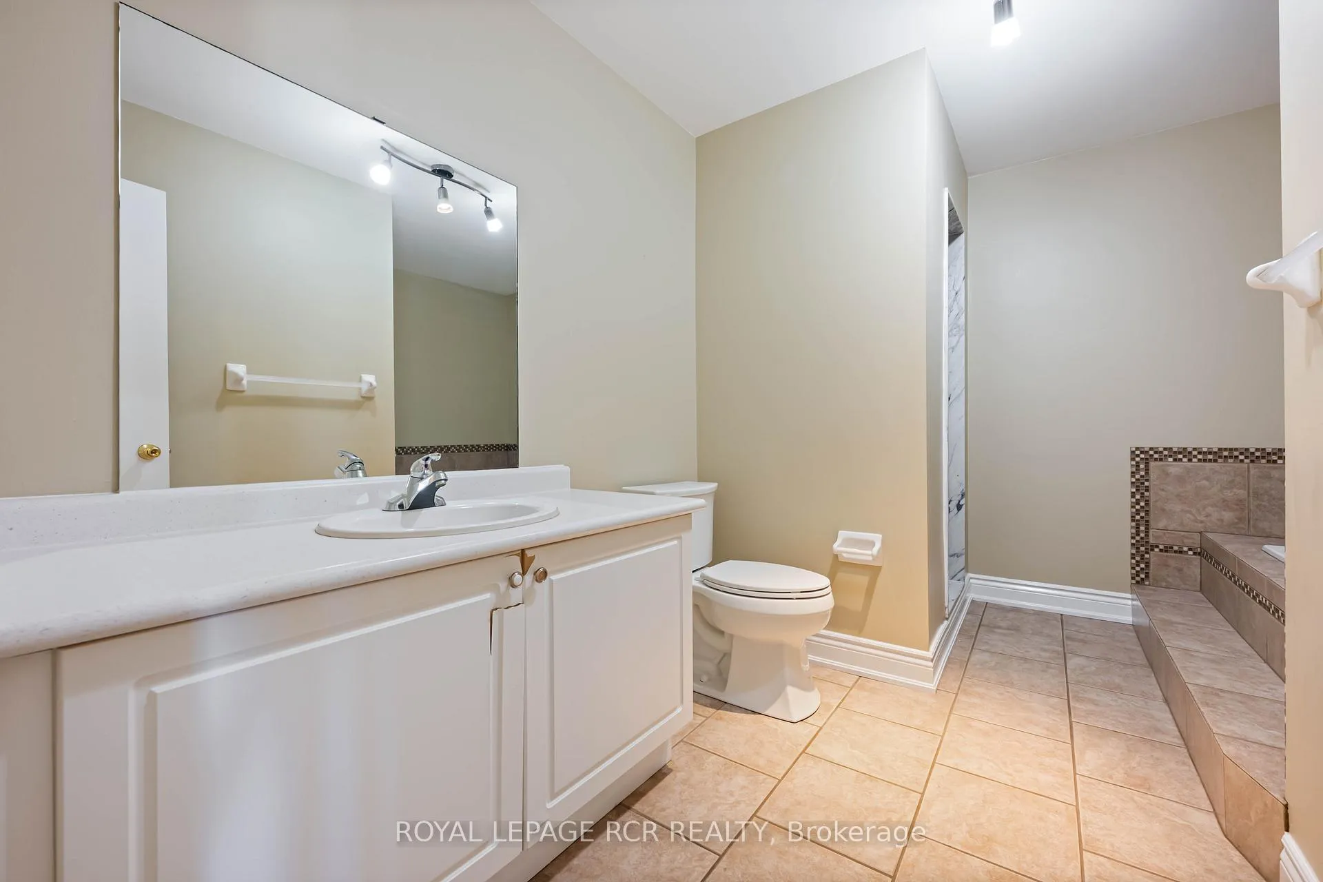 Photo 21 of 367 Marshall Crescent, Orangeville — HOMEH