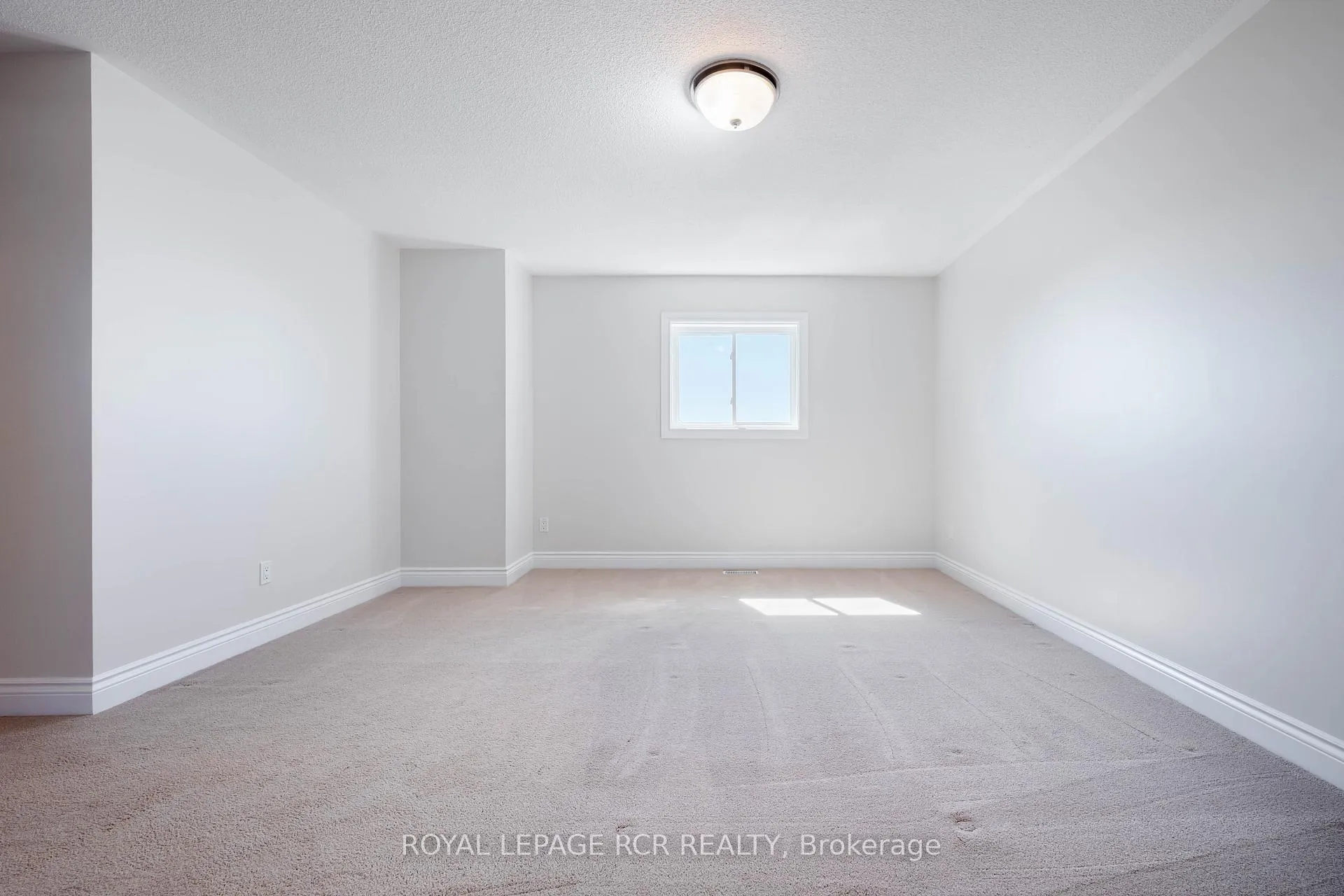 Photo 24 of 367 Marshall Crescent, Orangeville — HOMEH