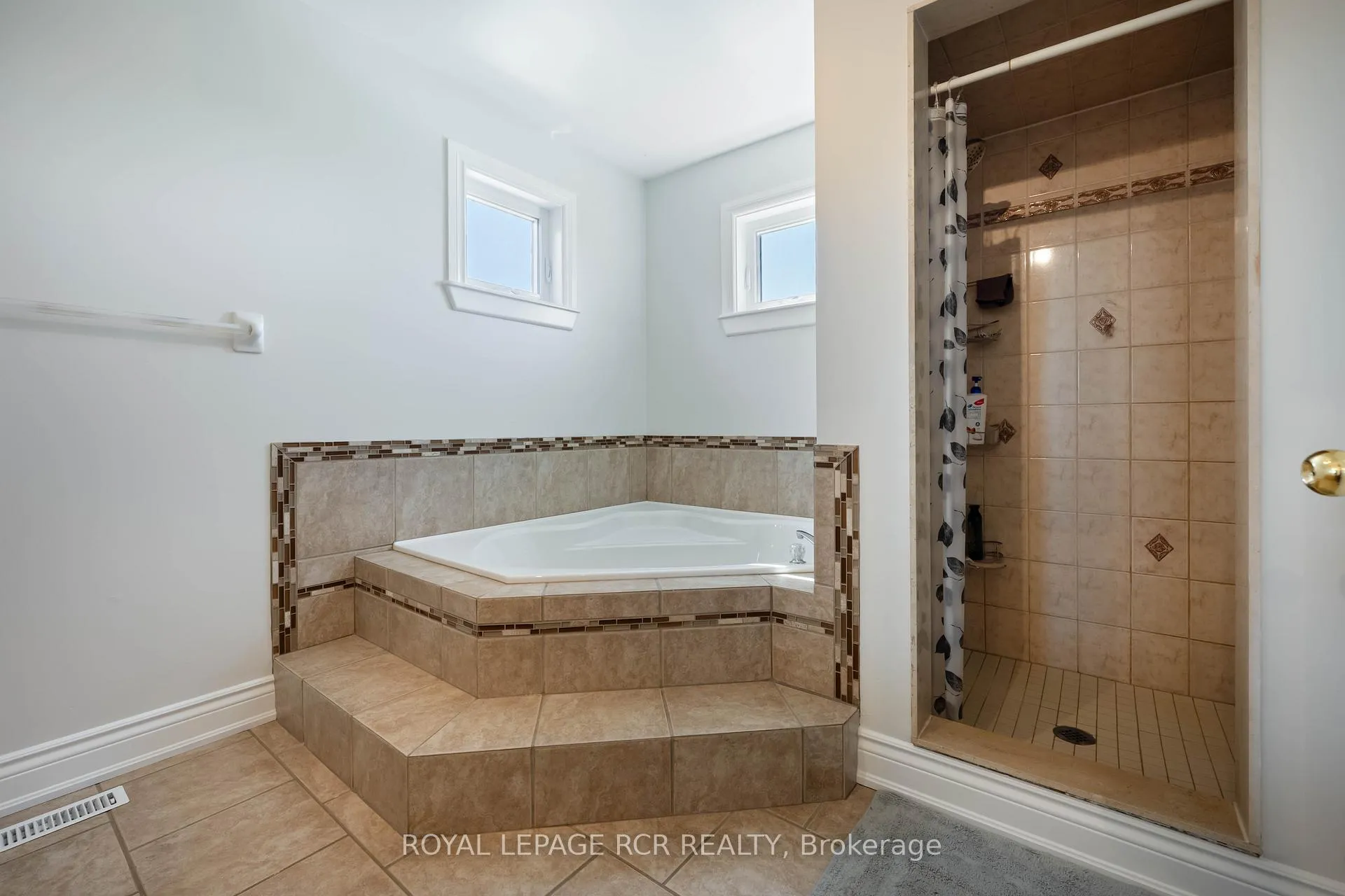 Photo 27 of 367 Marshall Crescent, Orangeville — HOMEH