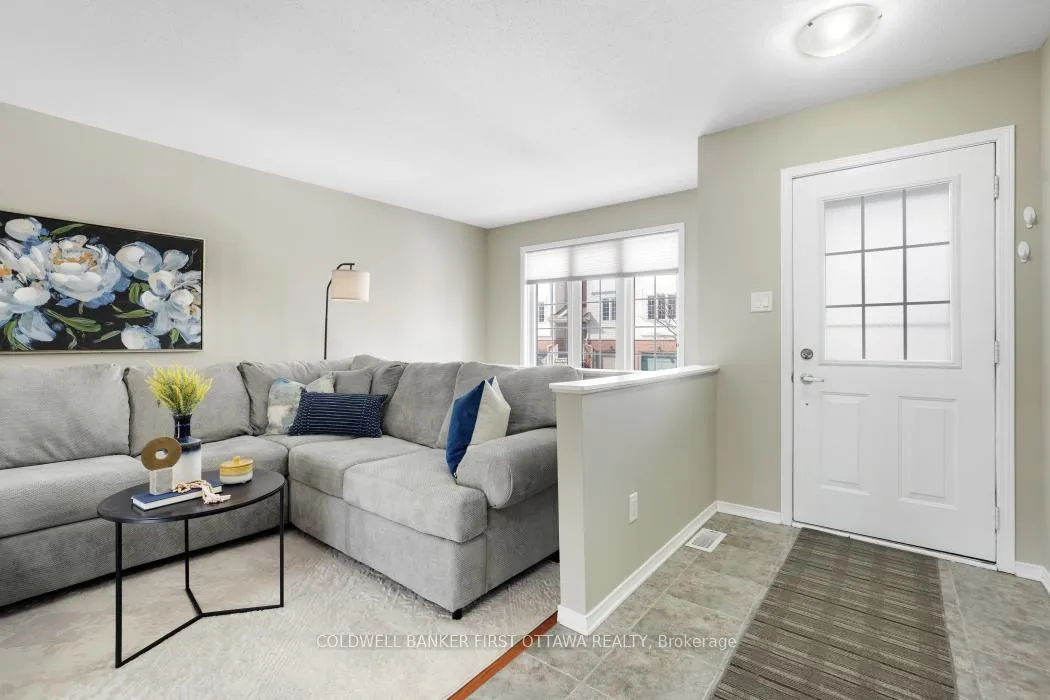 Photo 4 of 348 Wiffen Private, Ottawa, Westcliffe Estates — HOMEH