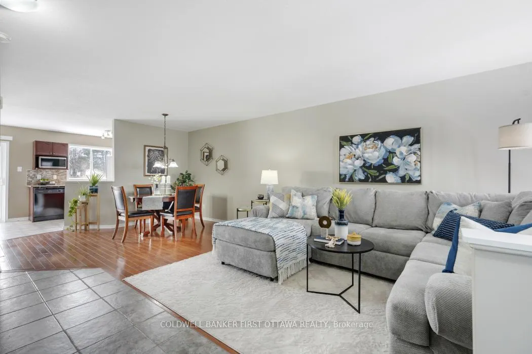 Photo 5 of 348 Wiffen Private, Ottawa, Westcliffe Estates — HOMEH