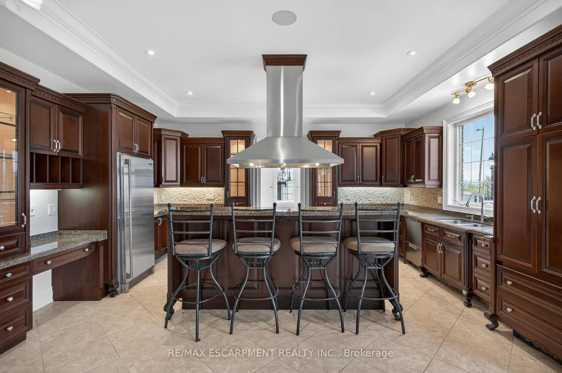 Photo 20 of 803 Ridge Road, Hamilton, Rural Stoney Creek — HOMEH