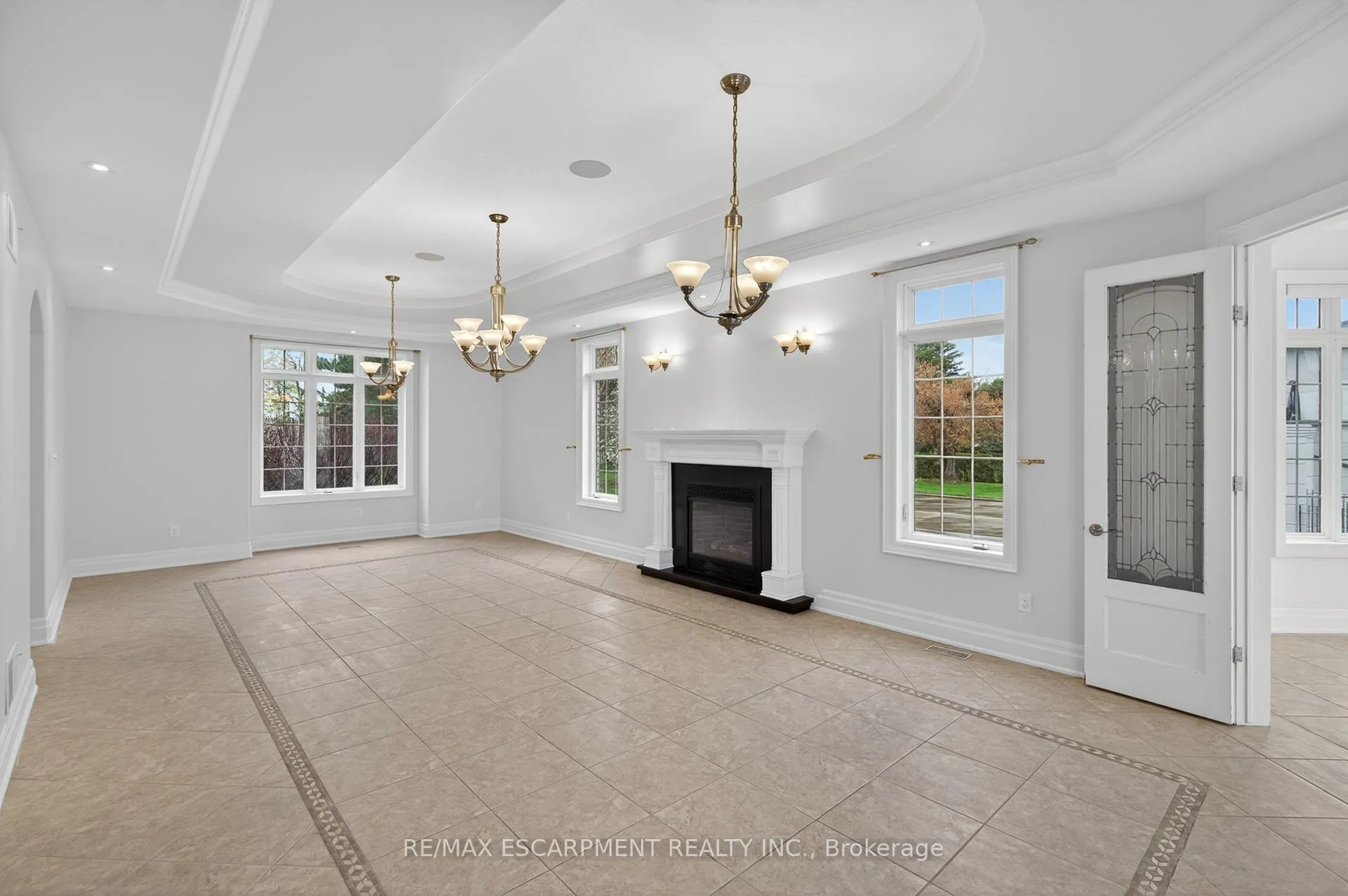 Photo 25 of 803 Ridge Road, Hamilton, Rural Stoney Creek — HOMEH