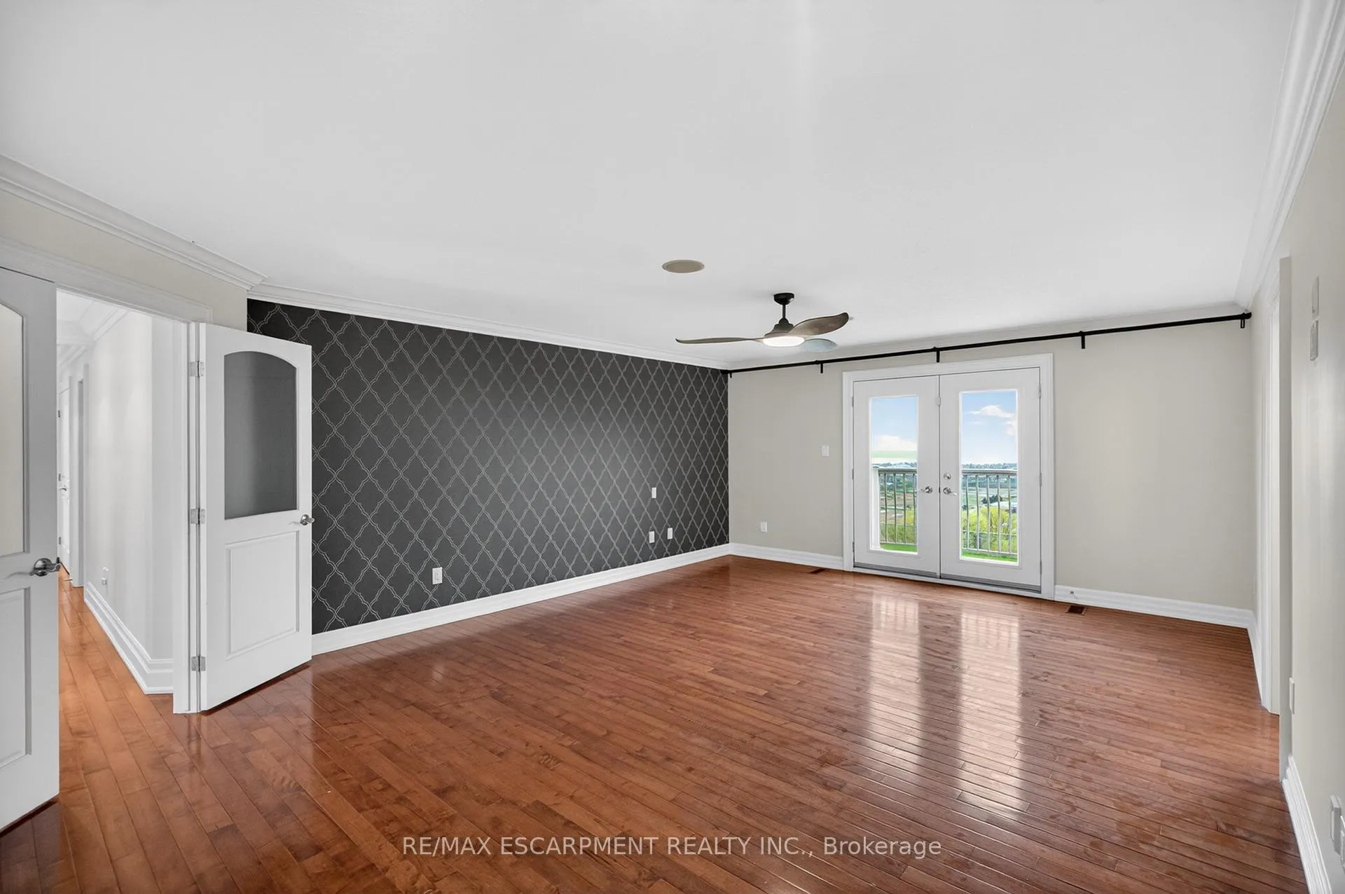 Photo 30 of 803 Ridge Road, Hamilton, Rural Stoney Creek — HOMEH