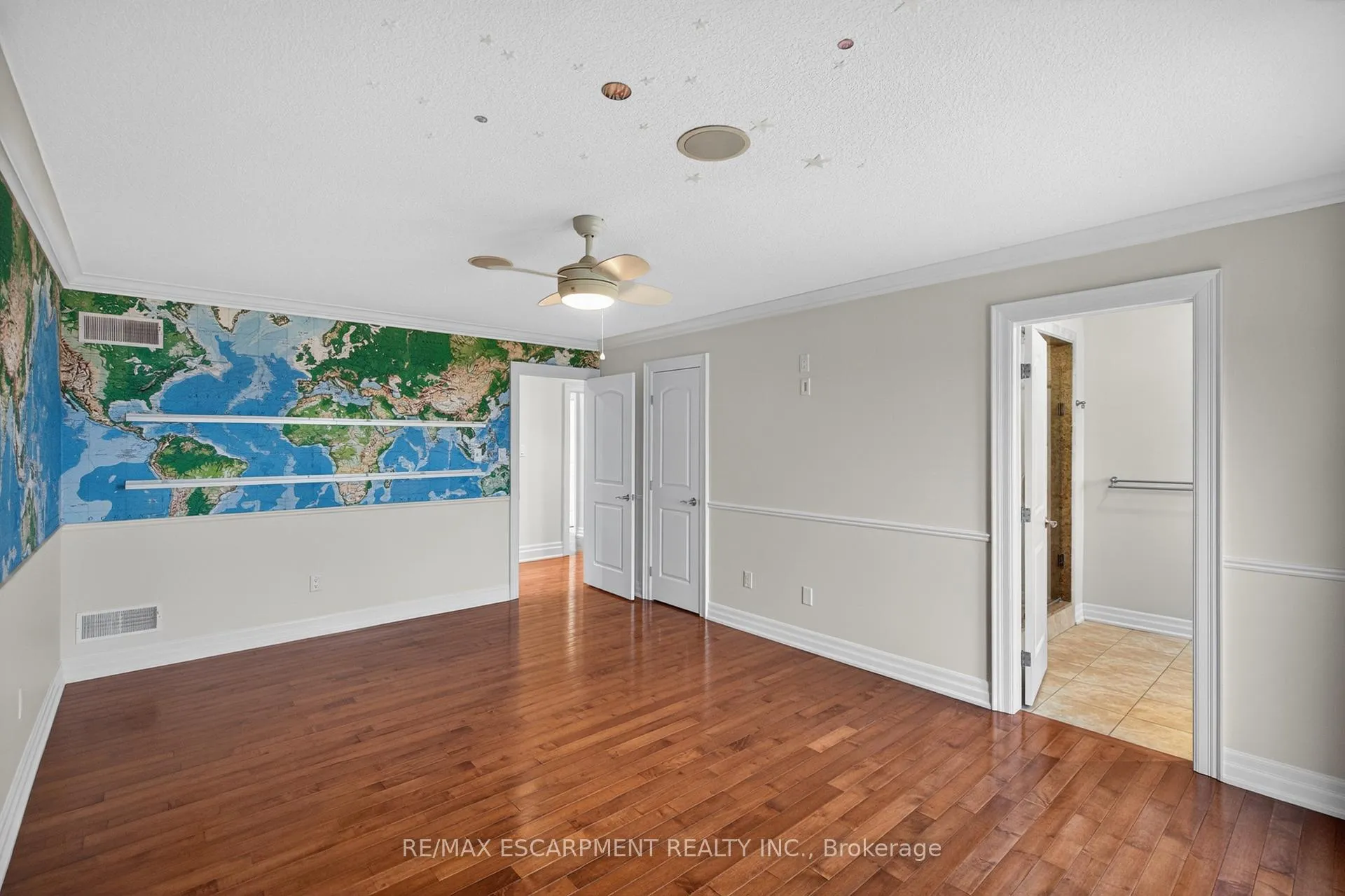 Photo 36 of 803 Ridge Road, Hamilton, Rural Stoney Creek — HOMEH