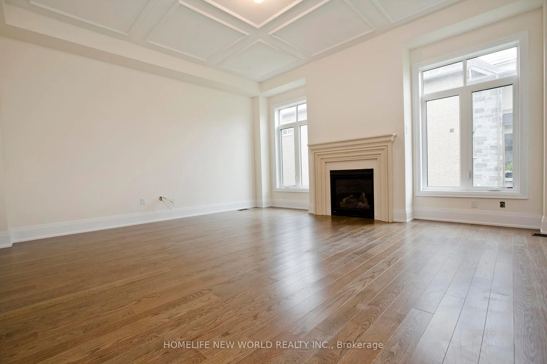 Photo 6 of 11 Queen Magdalene Place, North York, Hillcrest Village — HOMEH
