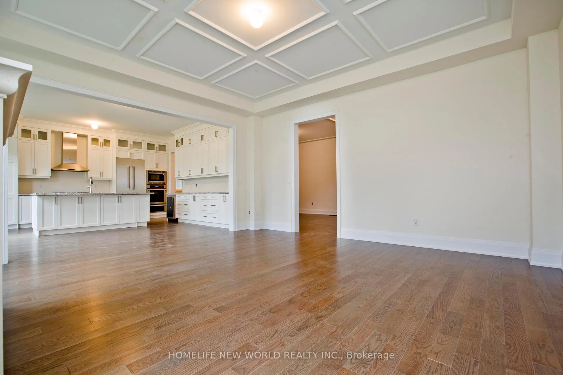 Photo 8 of 11 Queen Magdalene Place, North York, Hillcrest Village — HOMEH