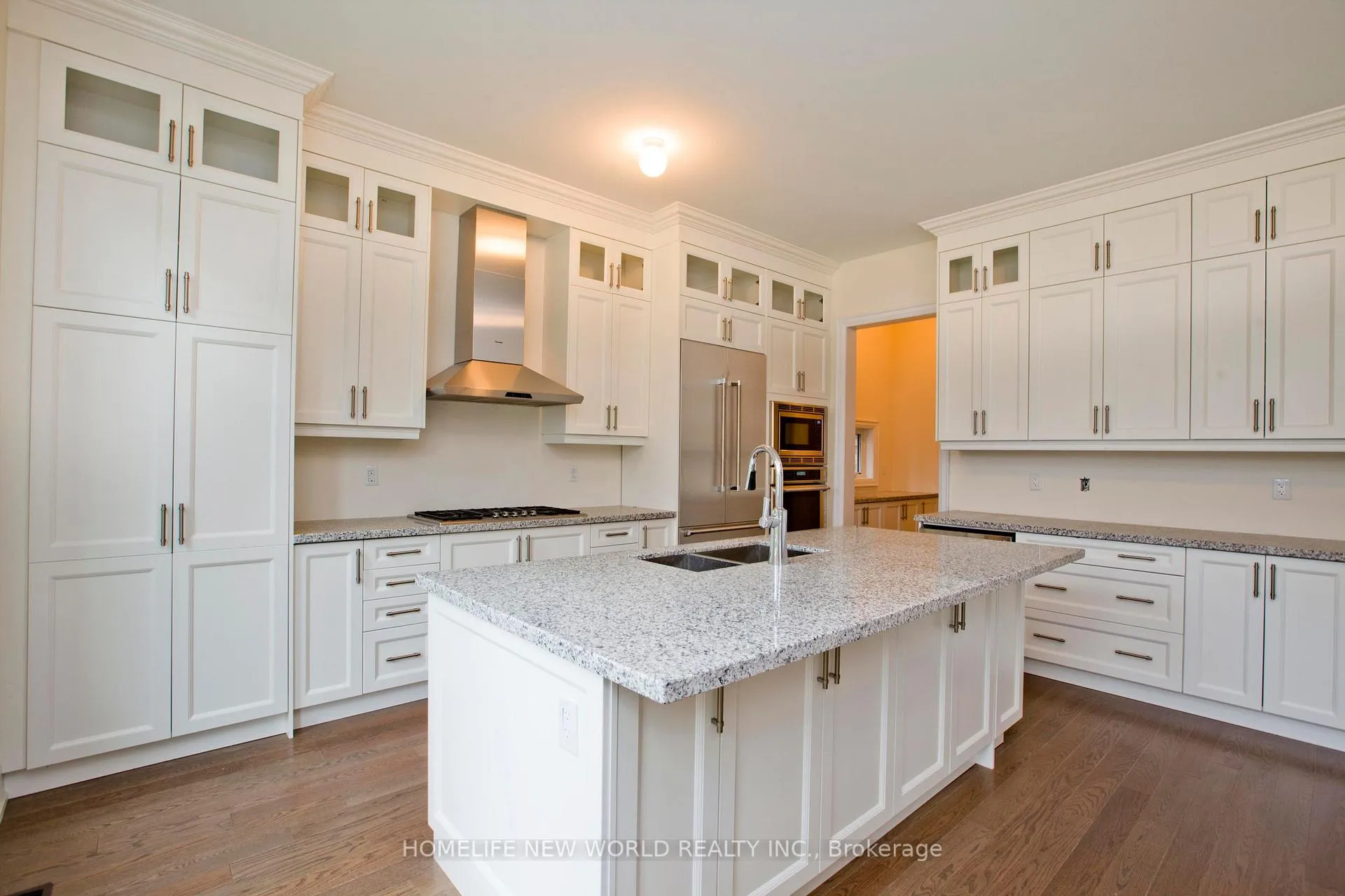 Photo 10 of 11 Queen Magdalene Place, North York, Hillcrest Village — HOMEH
