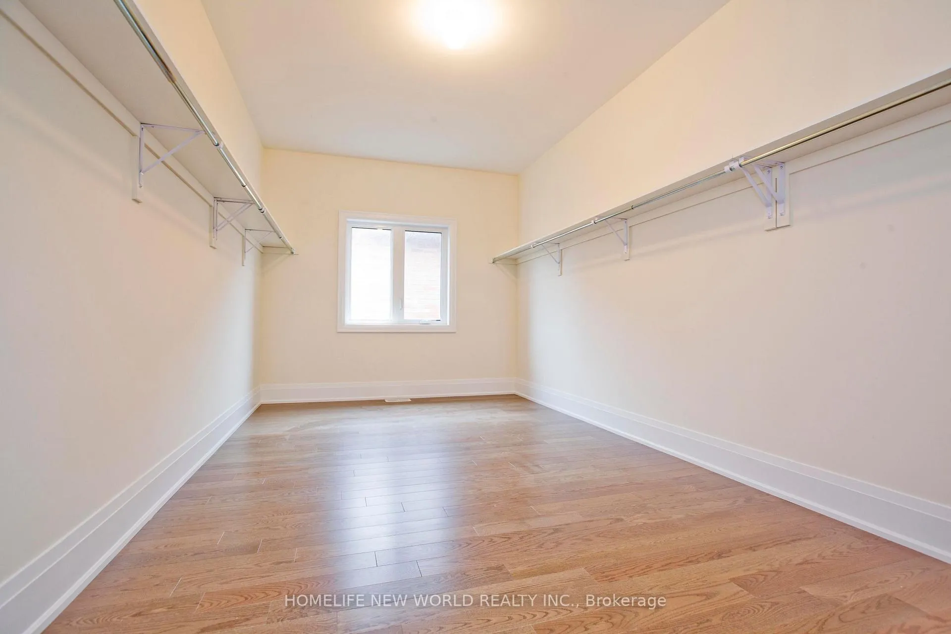 Photo 23 of 11 Queen Magdalene Place, North York, Hillcrest Village — HOMEH