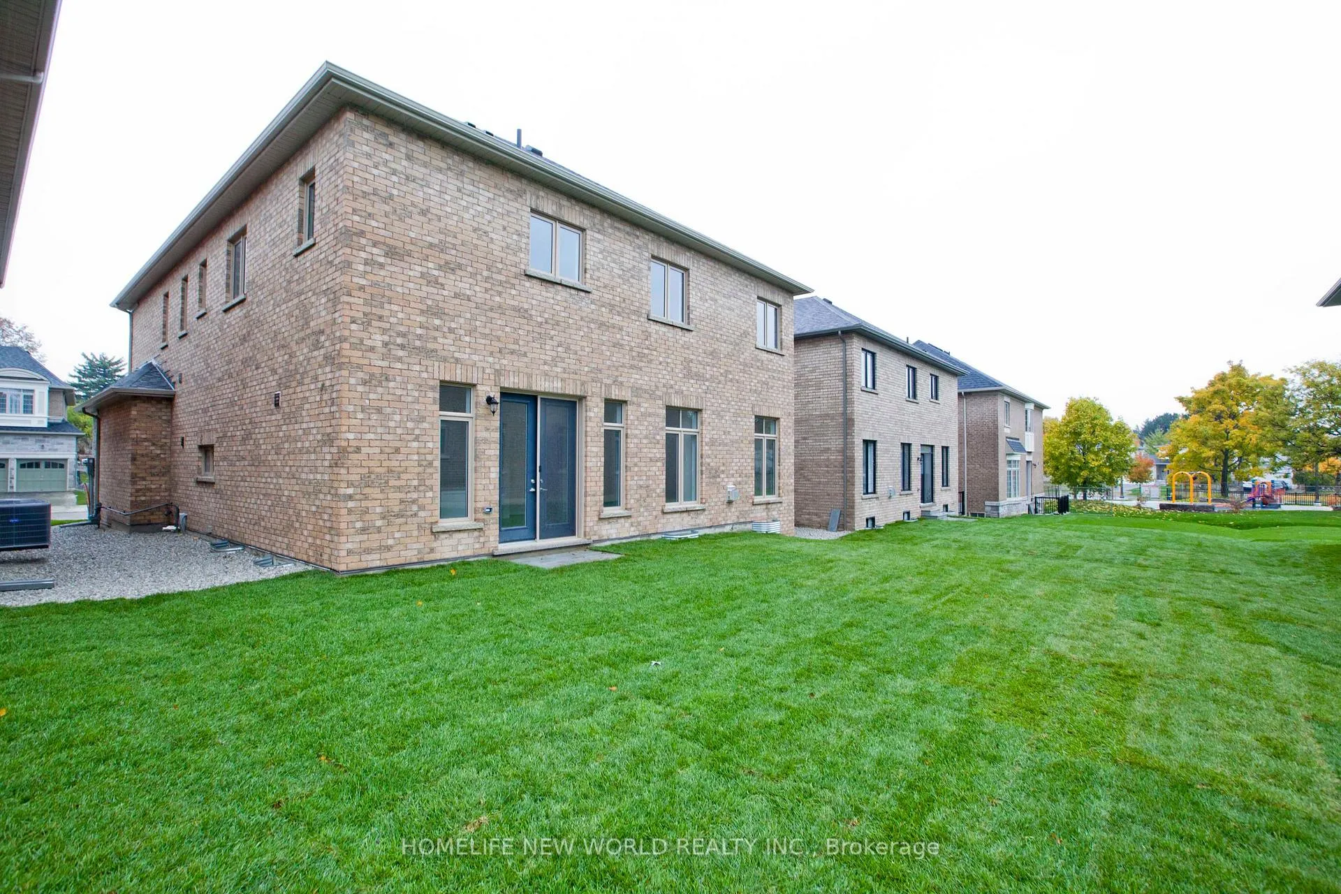 Photo 31 of 11 Queen Magdalene Place, North York, Hillcrest Village — HOMEH