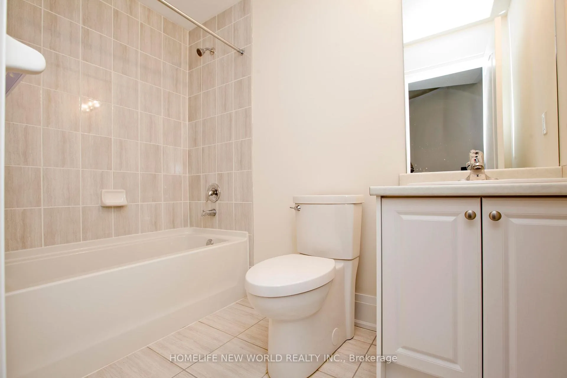 Photo 32 of 11 Queen Magdalene Place, North York, Hillcrest Village — HOMEH