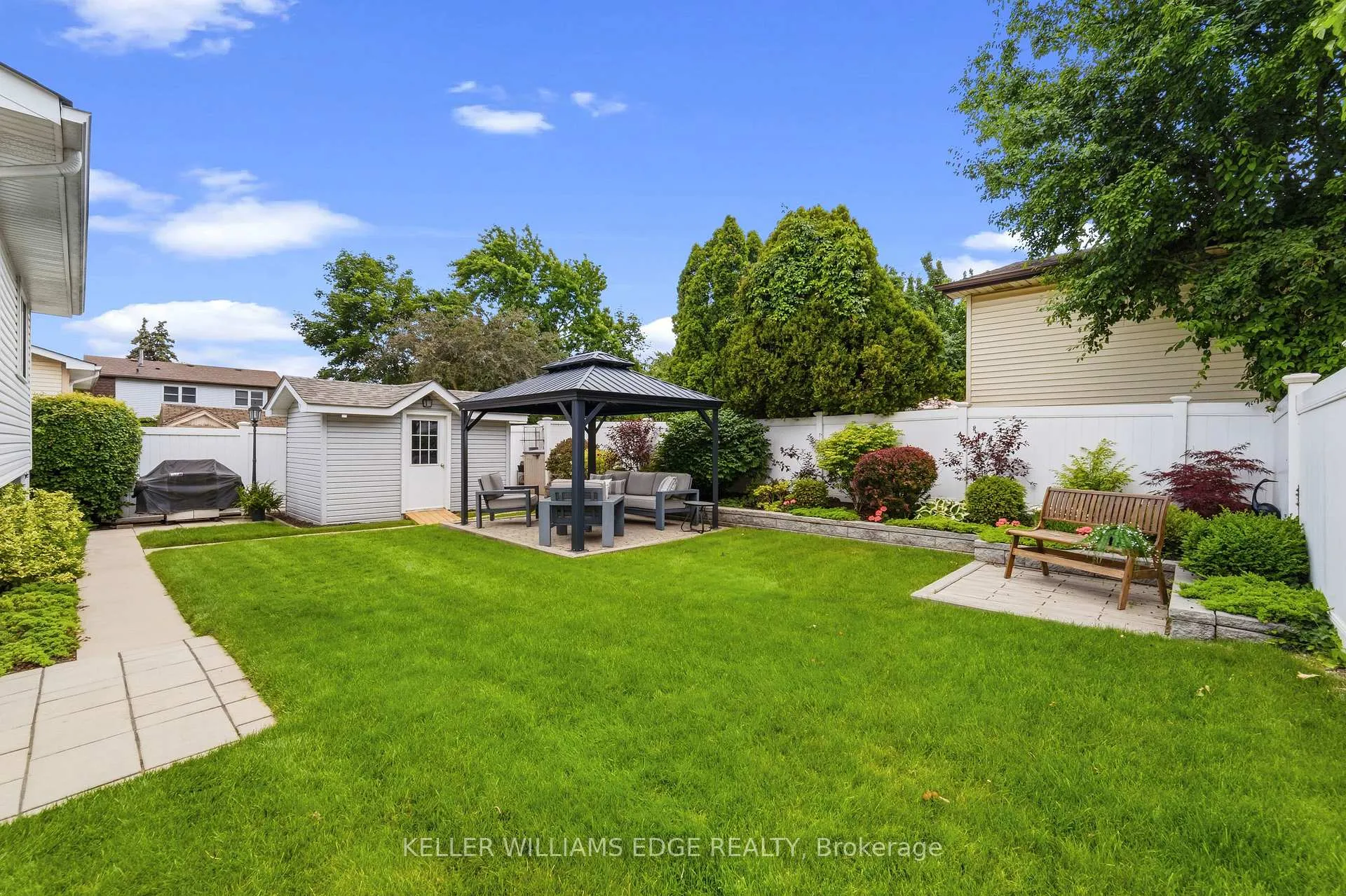 Photo 29 of 680 Lomond Crescent, Burlington, Shoreacres — HOMEH
