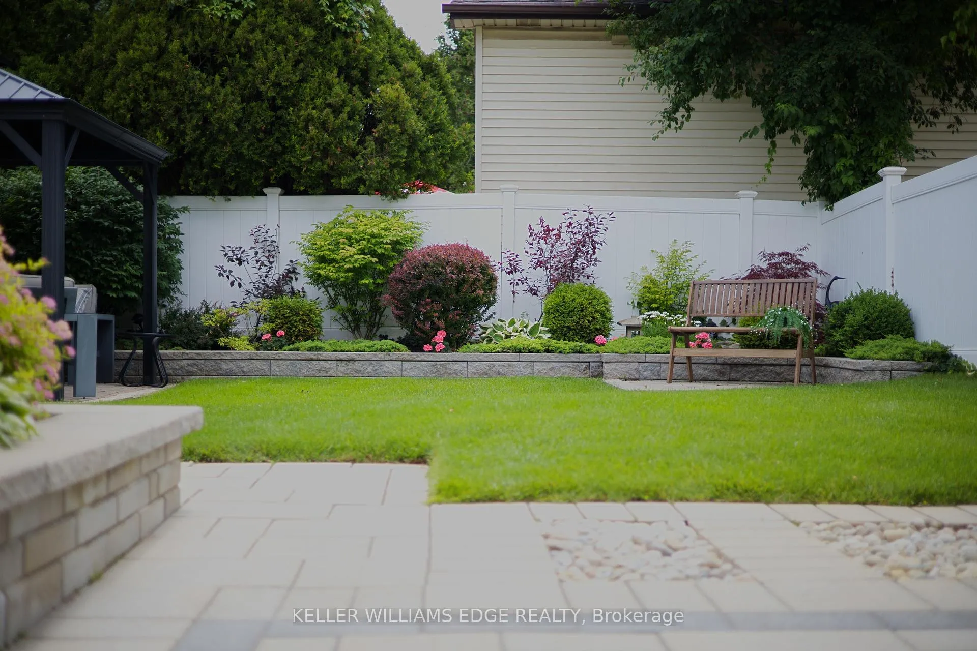 Photo 34 of 680 Lomond Crescent, Burlington, Shoreacres — HOMEH