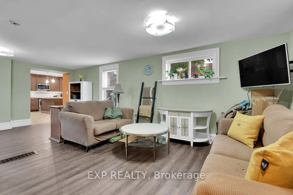 Photo 8 of 136 Park Street, Brockville, Brockville — HOMEH