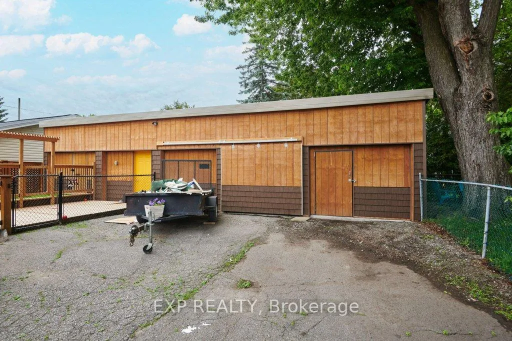 Photo 37 of 136 Park Street, Brockville, Brockville — HOMEH