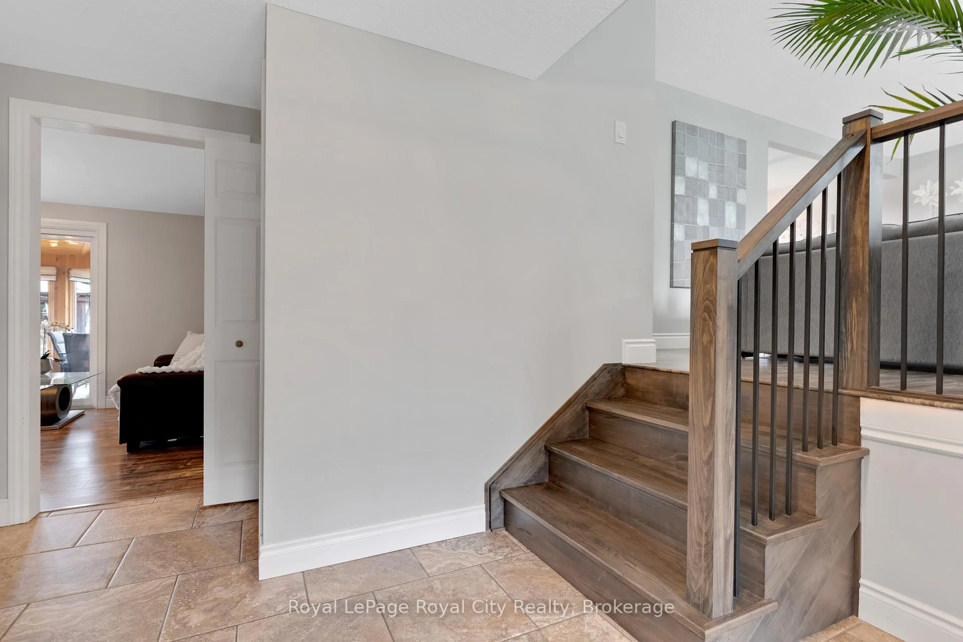 Photo 7 of 51 Elginfield Drive, Guelph, Grange Road — HOMEH