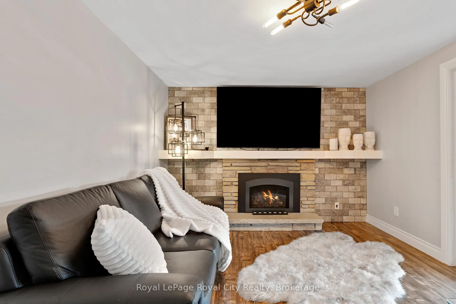 Photo 9 of 51 Elginfield Drive, Guelph, Grange Road — HOMEH