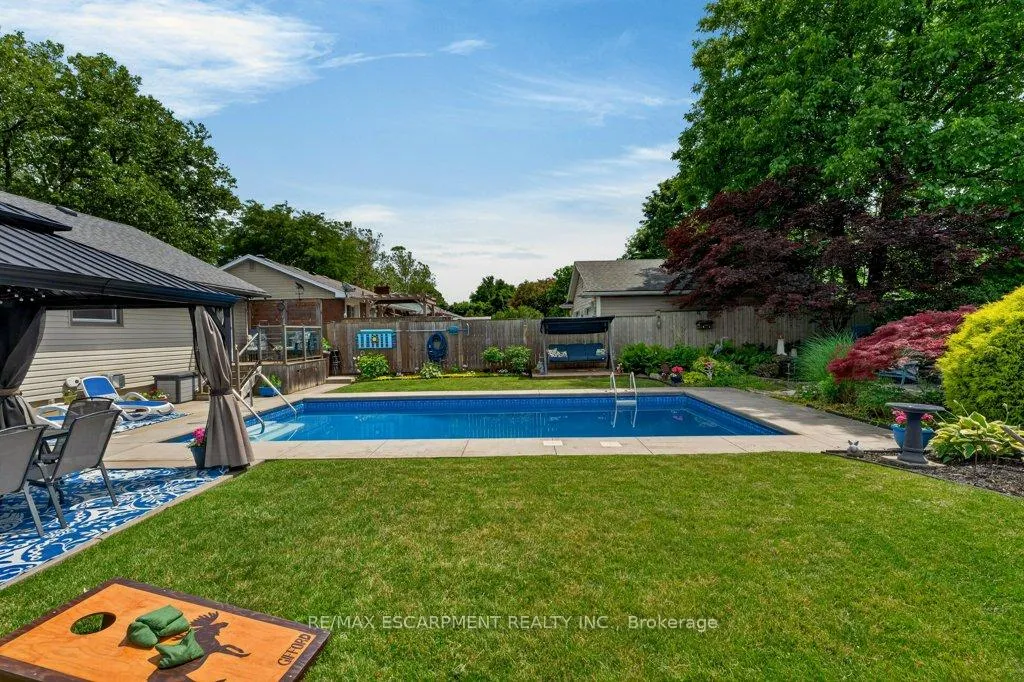 Photo 28 of 15 Roxanne Drive, St. Catharines, Bunting/Linwell — HOMEH