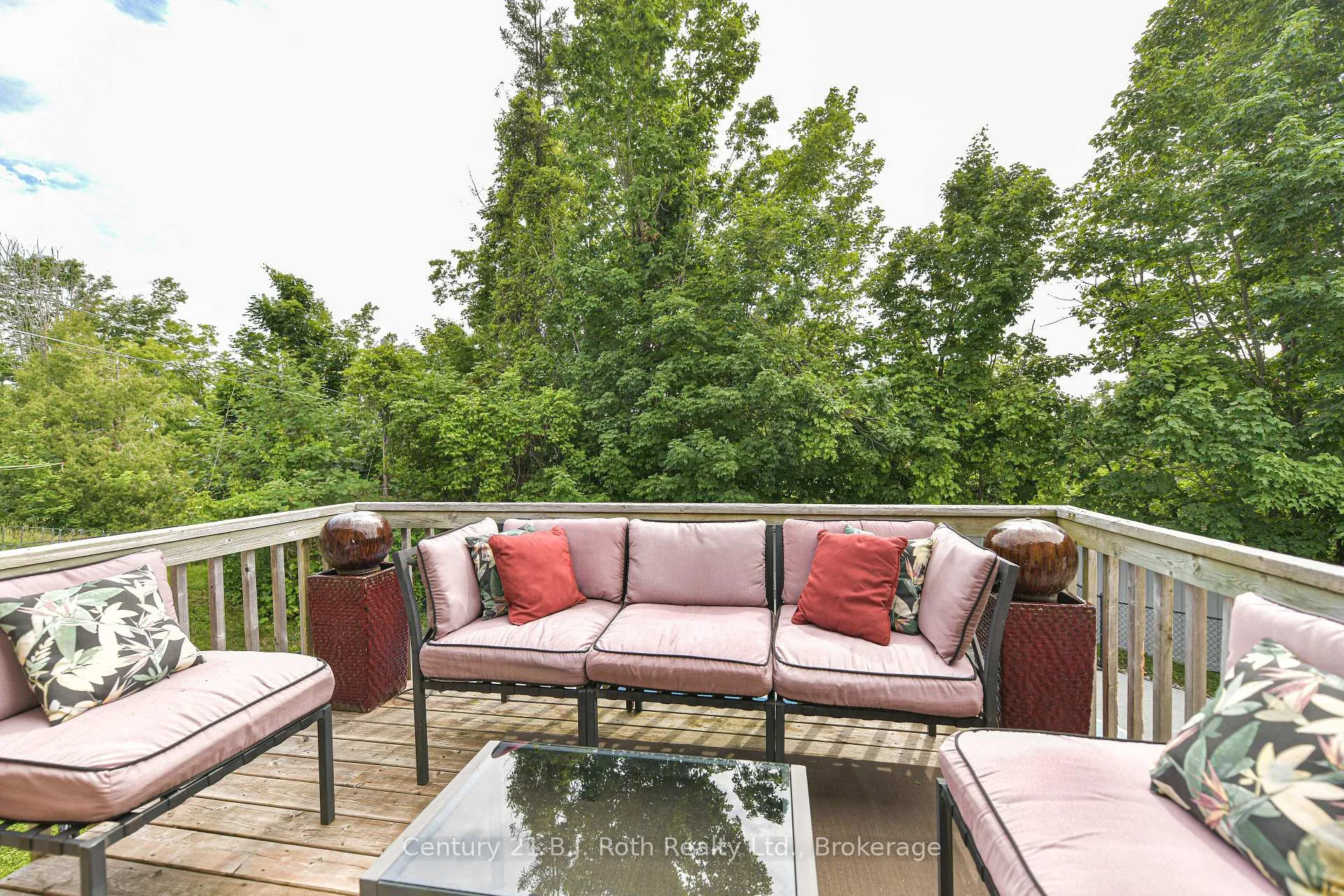 Photo 31 of 44 Charles Road, Orillia — HOMEH