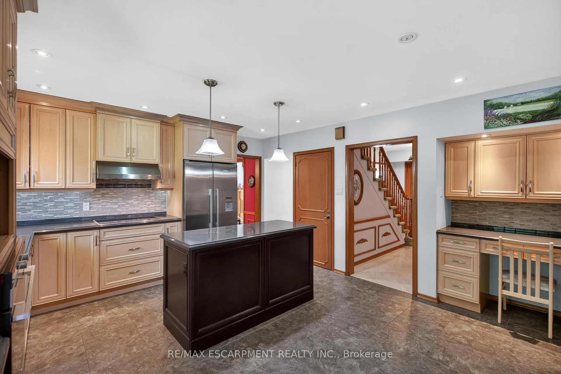 Photo 19 of 564 Mountain Brow Boulevard, Hamilton, Huntington — HOMEH