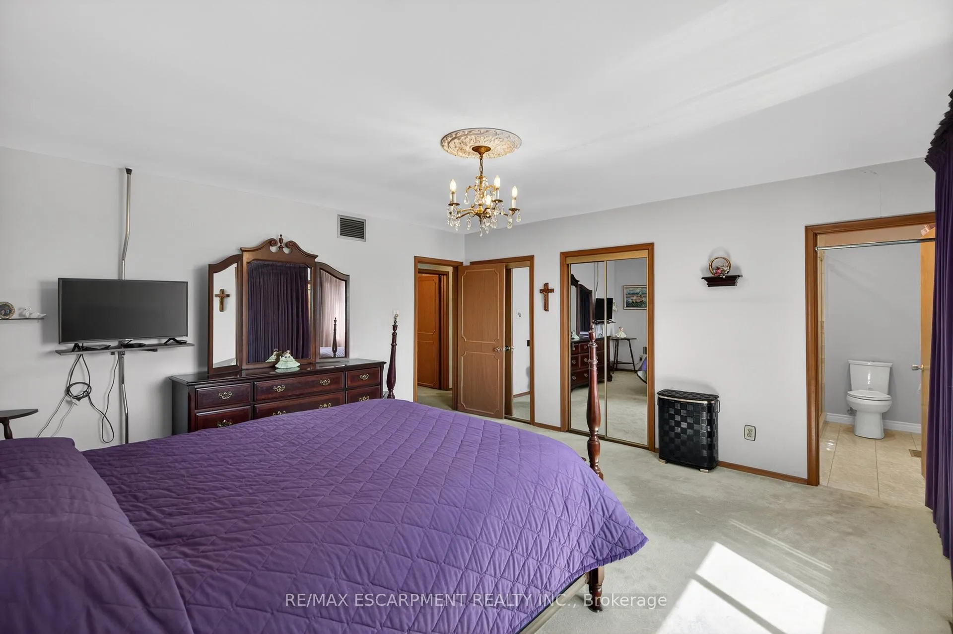 Photo 30 of 564 Mountain Brow Boulevard, Hamilton, Huntington — HOMEH