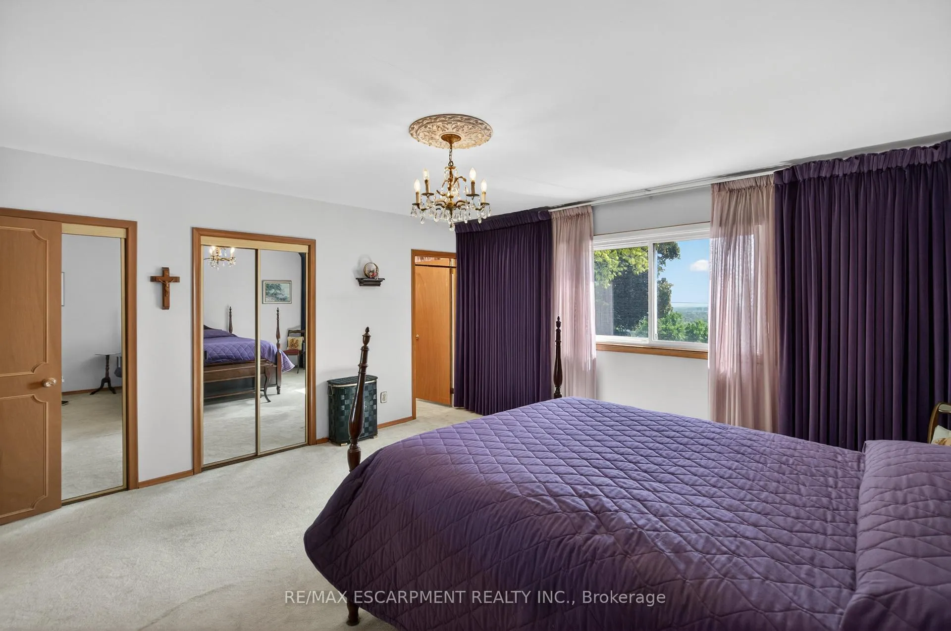 Photo 33 of 564 Mountain Brow Boulevard, Hamilton, Huntington — HOMEH