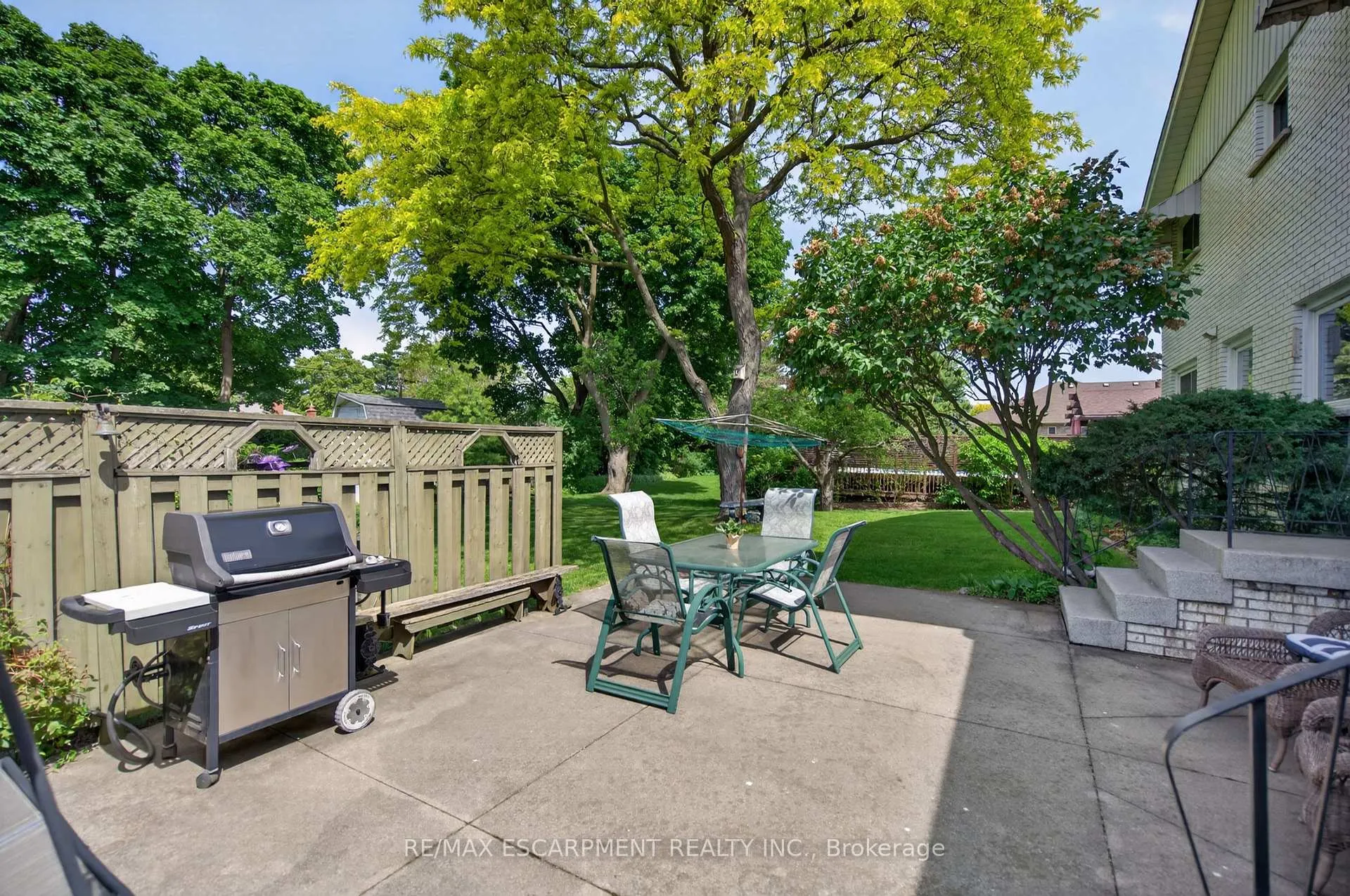 Photo 49 of 564 Mountain Brow Boulevard, Hamilton, Huntington — HOMEH
