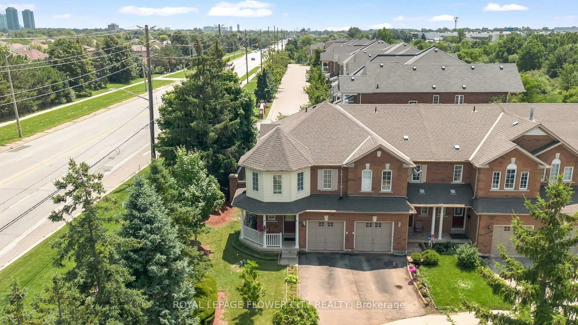 Photo 1 of Unit 2, 9800 Mclaughlin Road, Brampton, Fletcher's Creek Village — HOMEH