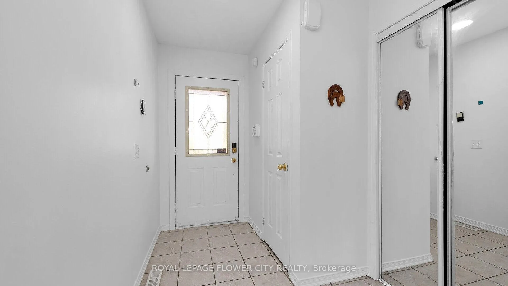 Photo 7 of Unit 2, 9800 Mclaughlin Road, Brampton, Fletcher's Creek Village — HOMEH