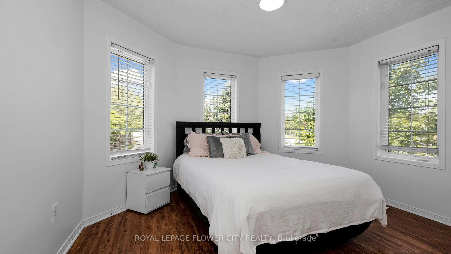 Photo 35 of Unit 2, 9800 Mclaughlin Road, Brampton, Fletcher's Creek Village — HOMEH